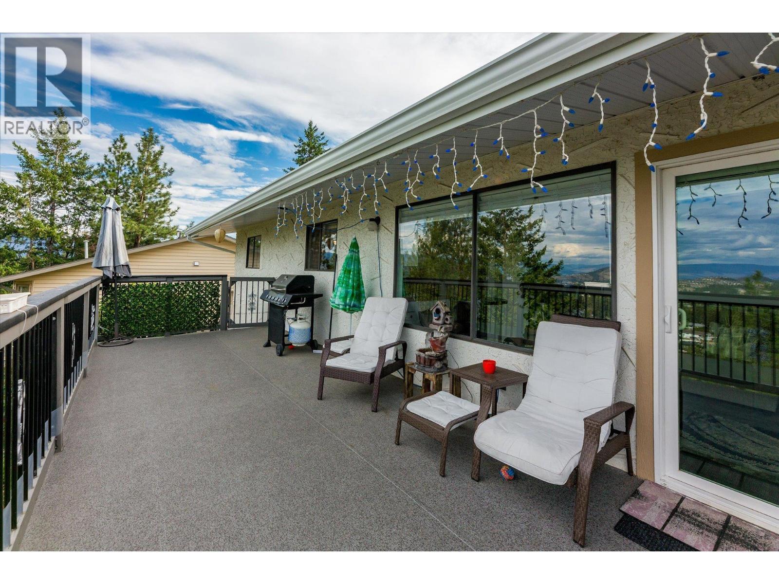 WEST KELOWNA, British Columbia, V4T 1A9, CA, 5 Bedrooms Bedrooms, ,2 BathroomsBathrooms,Residential,For Sale,1907472