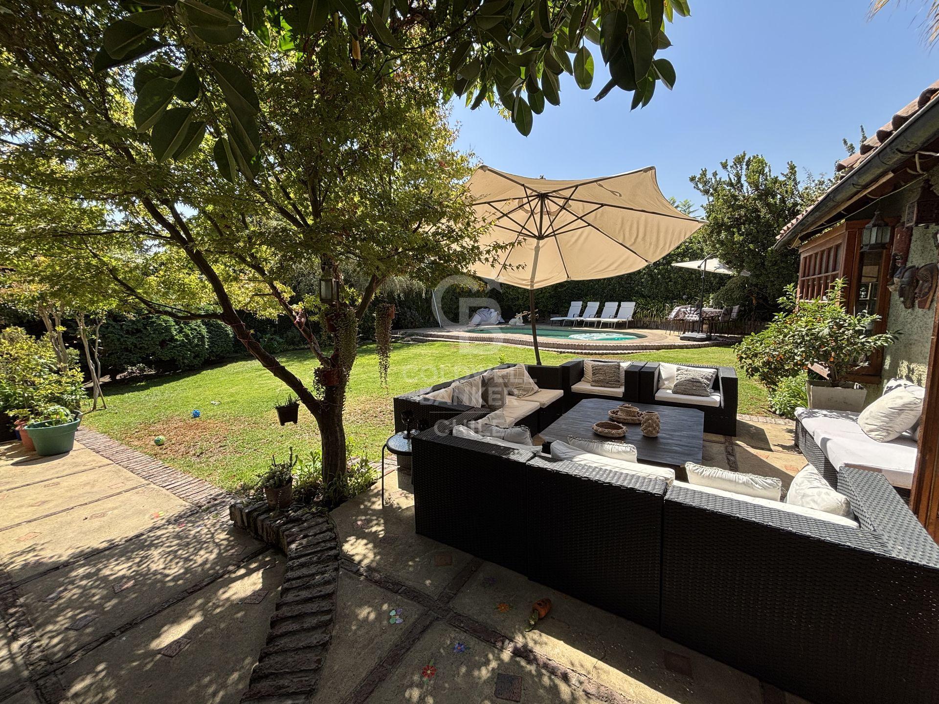 Las Condes, Chile, 5 Bedrooms Bedrooms, ,4 BathroomsBathrooms,Residential,For Sale,1751302