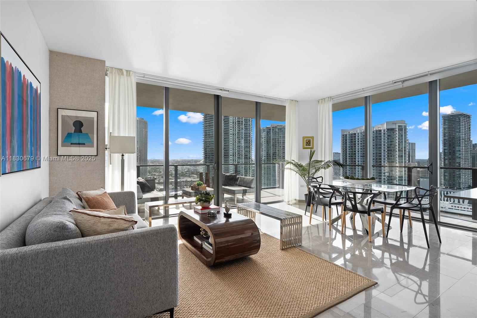 Miami, Florida, 33131, United States, 2 Bedrooms Bedrooms, ,3 BathroomsBathrooms,Residential,For Sale,1877459