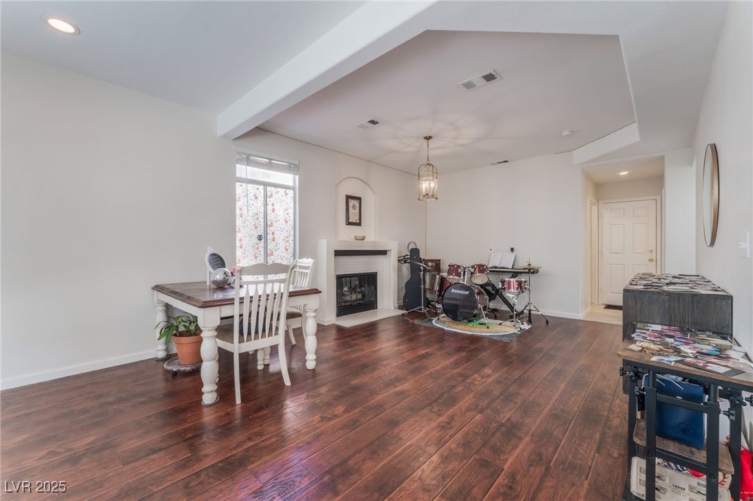 Las Vegas, Nevada, 89117, United States, 3 Bedrooms Bedrooms, ,3 BathroomsBathrooms,Residential,For Sale,1982245