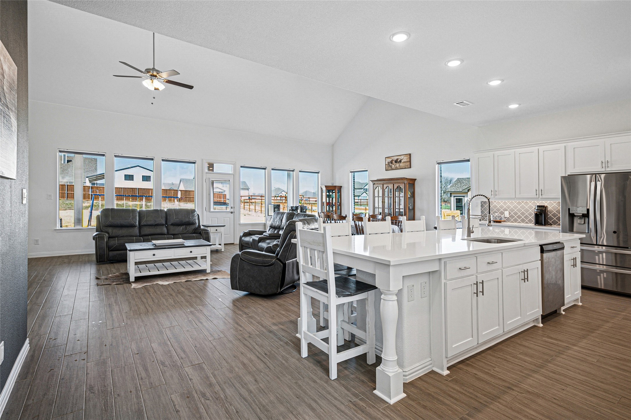 Rhome, Texas, 76078, United States, 4 Bedrooms Bedrooms, ,4 BathroomsBathrooms,Residential,For Sale,1746060