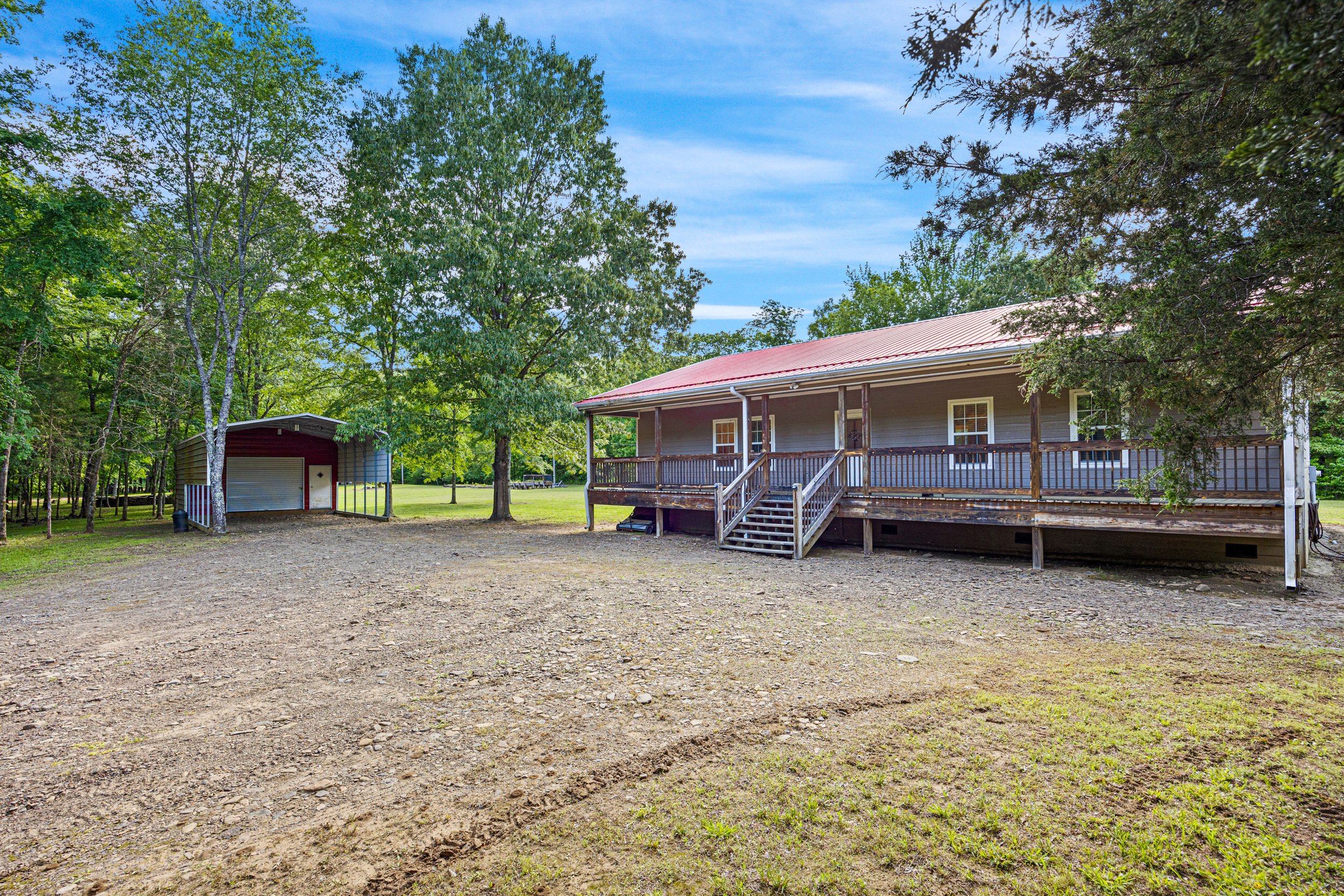 Pettigrew, Arkansas, 72752, United States, 5 Bedrooms Bedrooms, ,4 BathroomsBathrooms,Residential,For Sale,1826540
