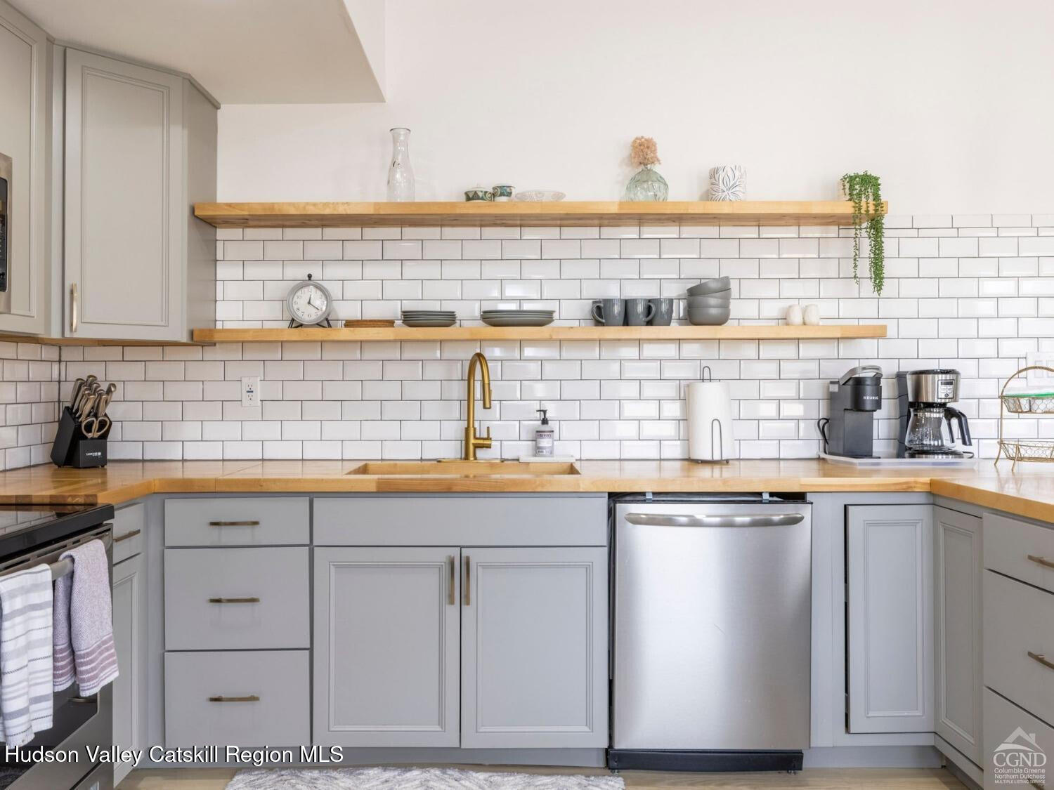 Hunter, New York, 12442, United States, 5 Bedrooms Bedrooms, ,Residential,For Sale,1991785