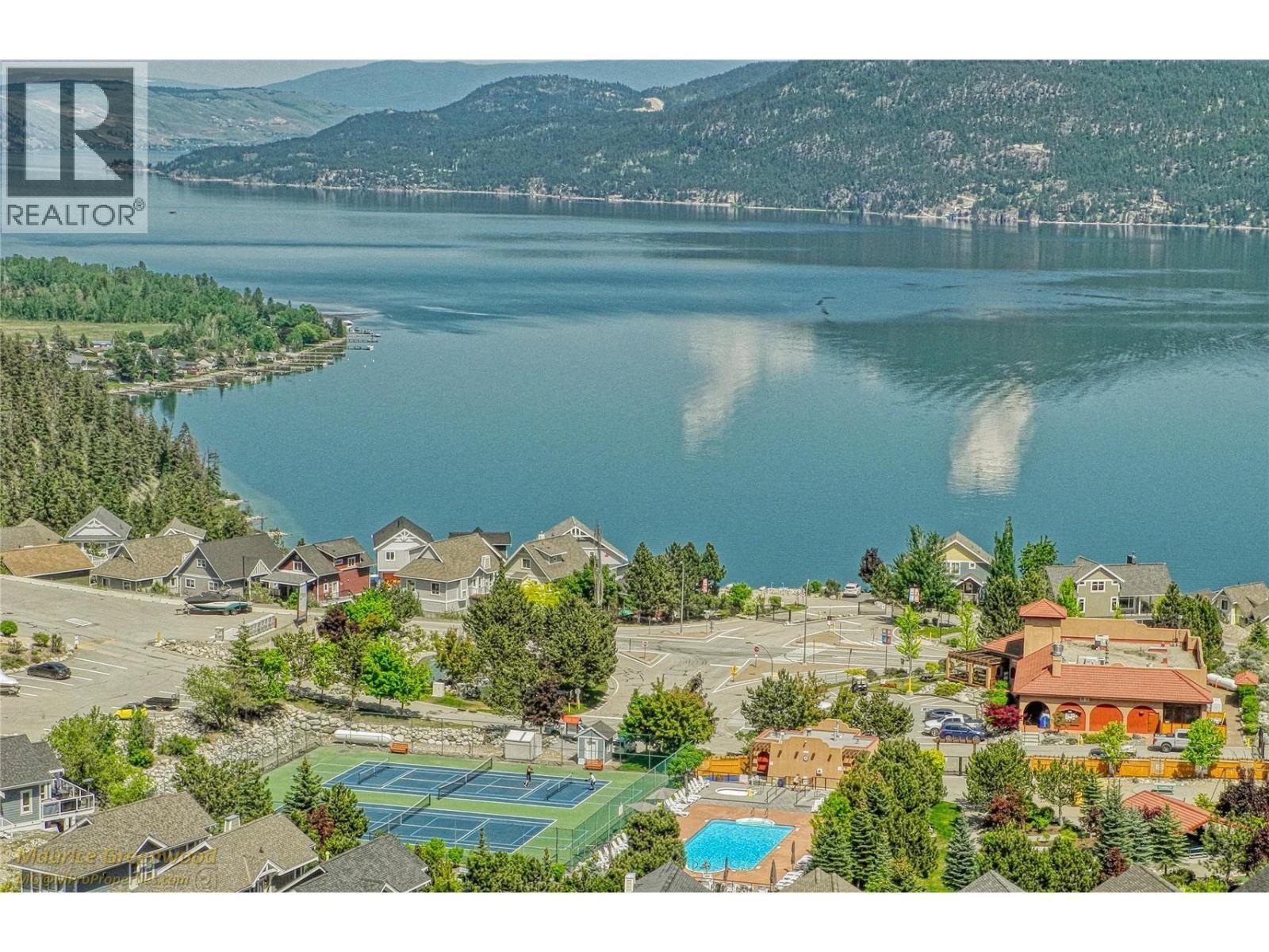 KELOWNA, British Columbia, V1Z 3R8, CA, 3 Bedrooms Bedrooms, ,2 BathroomsBathrooms,Residential,For Sale,1950768