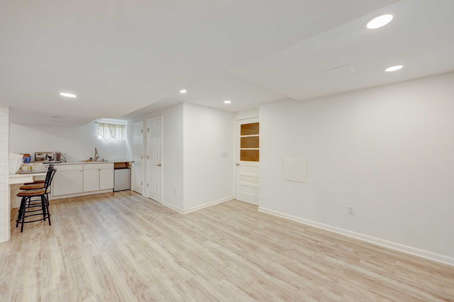  Beautifully Maintained Colonial Situated on a Quiet Cul-de-Sac - 物件實景