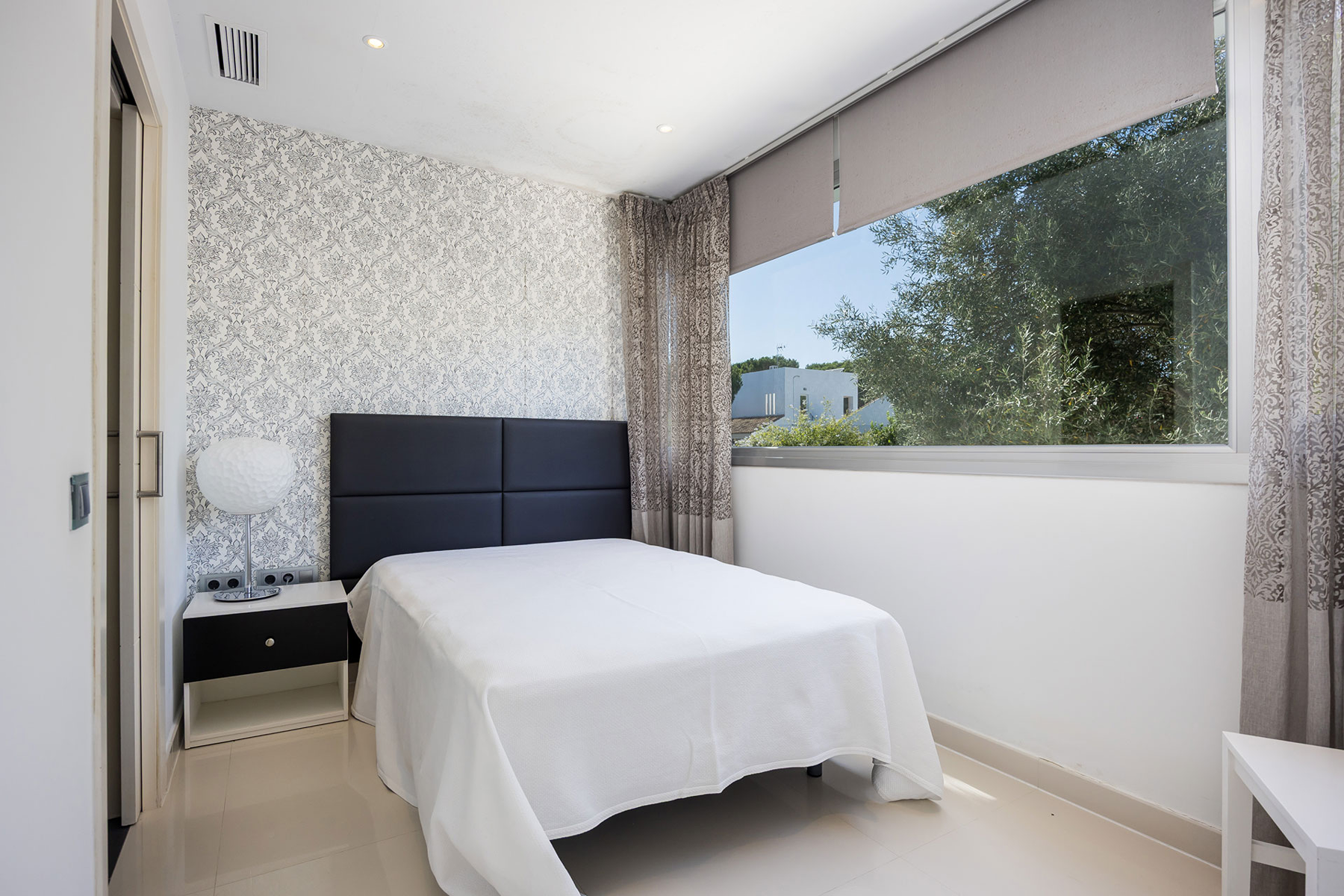  Contemporary villa in Novo Sancti Petri with garden and pool - 物件實景