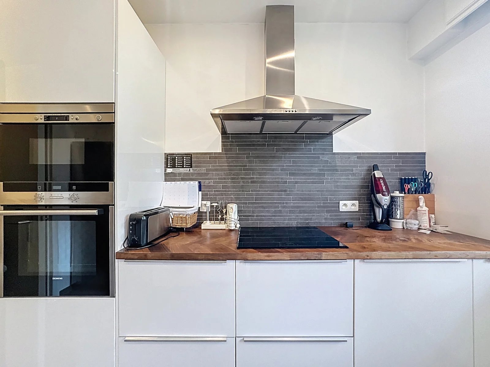 Uccle, 1180, BE, 3 Bedrooms Bedrooms, ,2 BathroomsBathrooms,Residential,For Sale,1995617