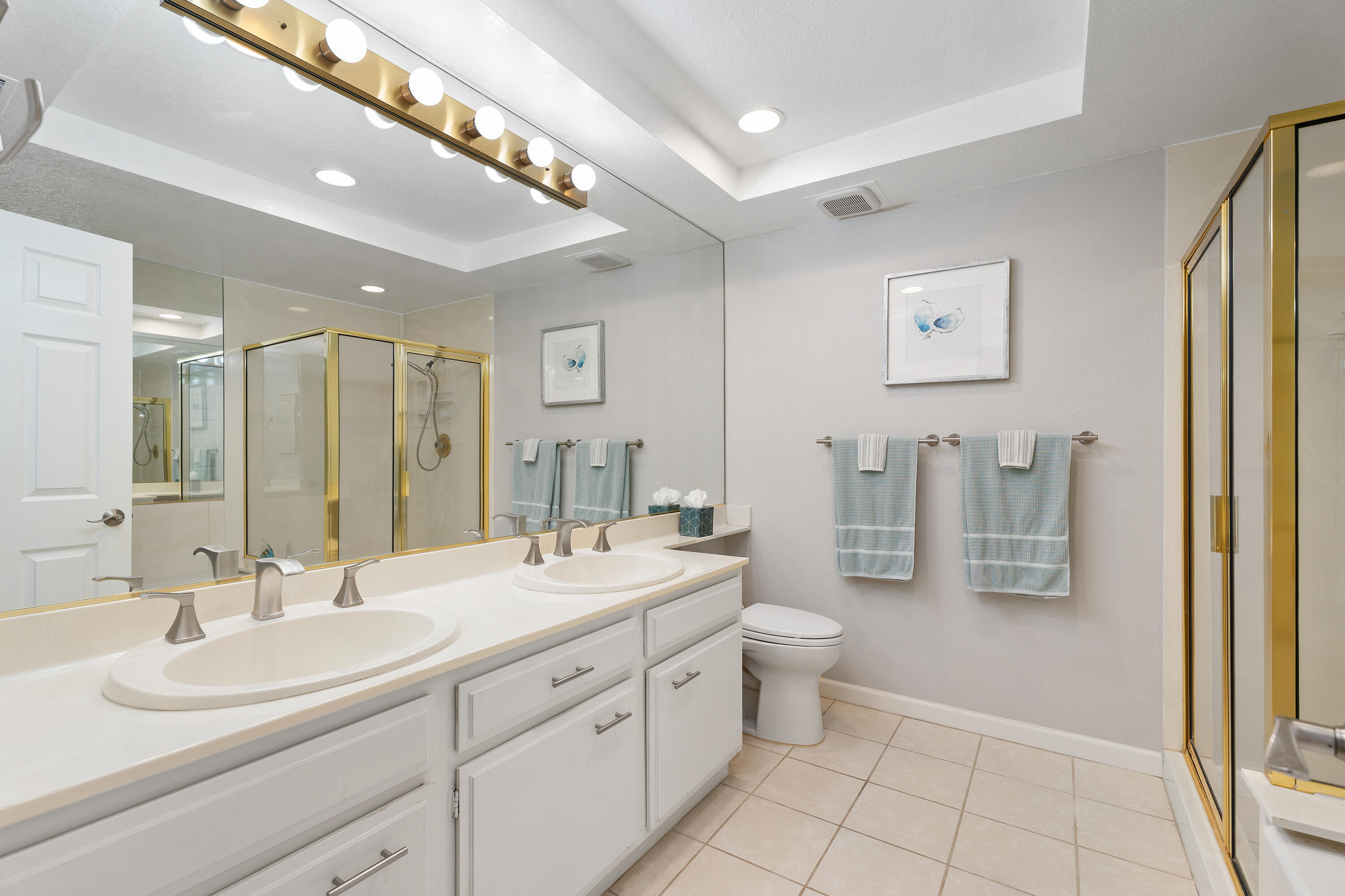 Palm Desert, California, 92260, United States, 3 Bedrooms Bedrooms, ,2 BathroomsBathrooms,Residential,For Sale,1991585