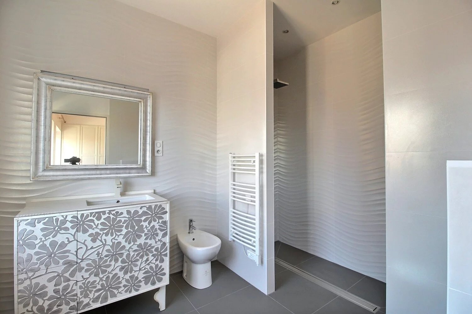 Andernos-les-Bains, New Aquitaine, 33510, FR, 4 Bedrooms Bedrooms, ,2 BathroomsBathrooms,Residential,For Sale,1675160