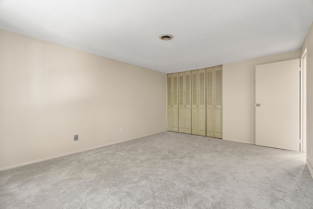 Salem, Massachusetts, 01970, United States, 3 Bedrooms Bedrooms, ,3 BathroomsBathrooms,Residential,For Sale,1913540