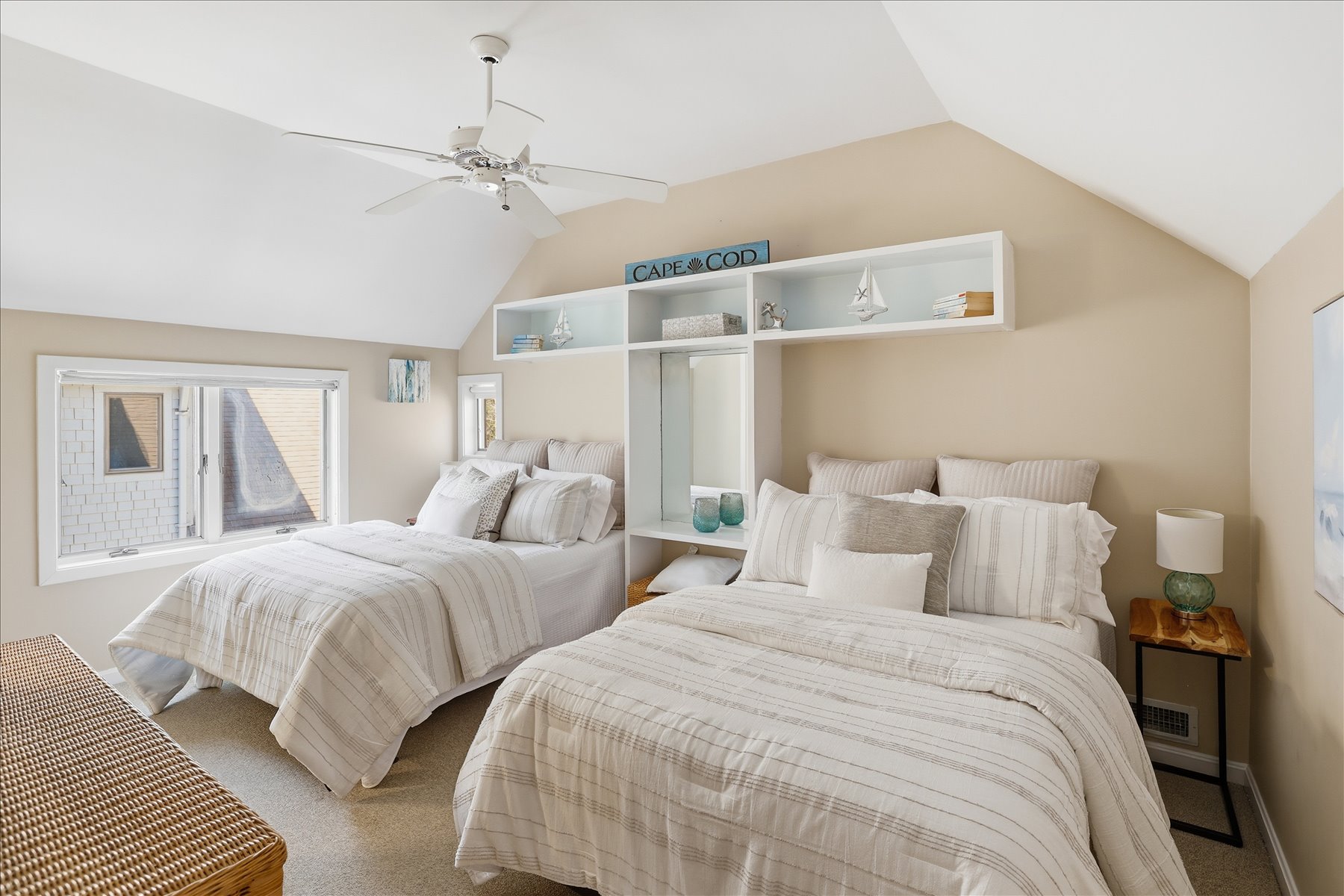  Desirable Open Floor Plan - 物件實景