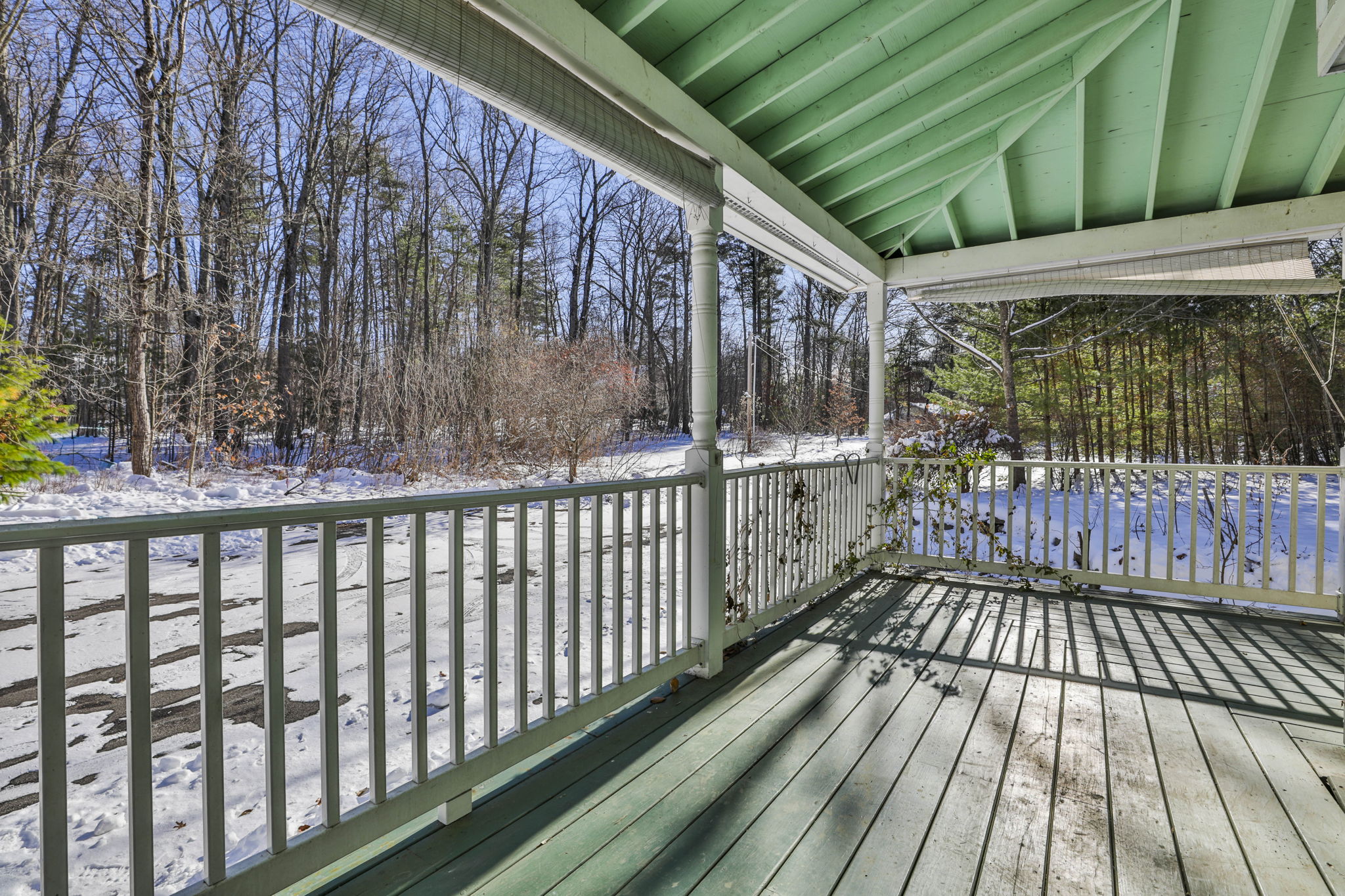Derry, New Hampshire, 03038, United States, 3 Bedrooms Bedrooms, ,2 BathroomsBathrooms,Residential,For Sale,2006202