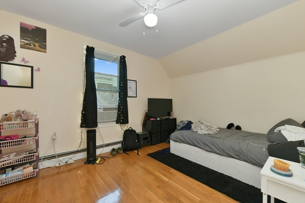 Boston, Massachusetts, 02125, United States, 6 Bedrooms Bedrooms, ,3 BathroomsBathrooms,Residential,For Sale,1845164