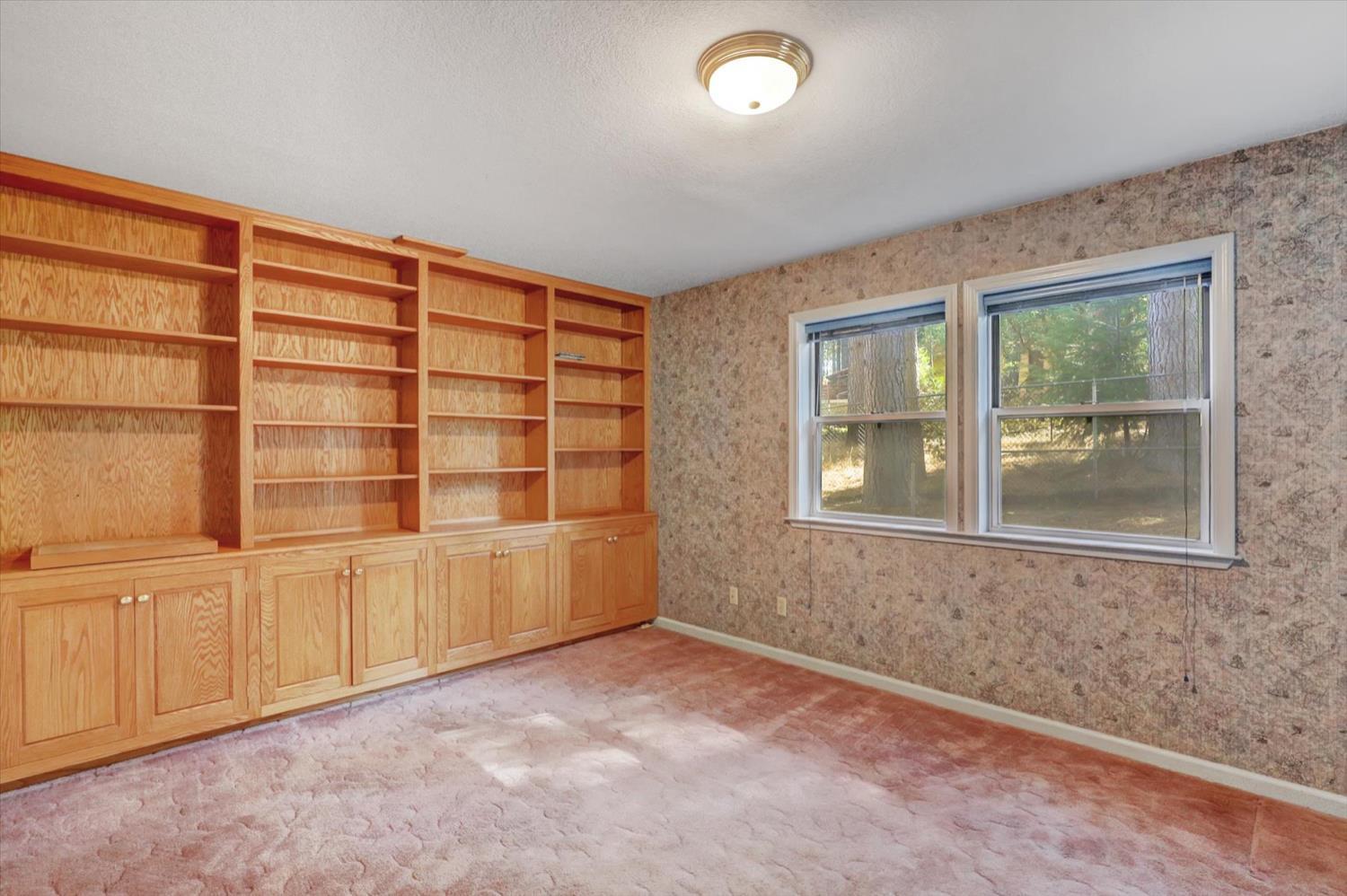 Nevada City, California, 95959, United States, 4 Bedrooms Bedrooms, ,3 BathroomsBathrooms,Residential,For Sale,1942290