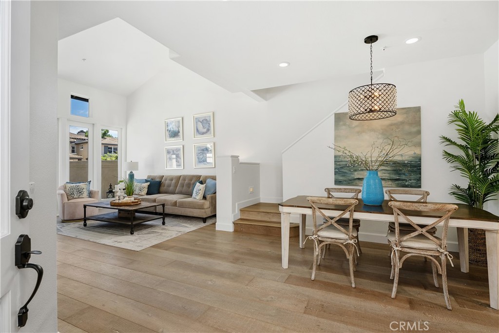 Laguna Niguel, California, 92677, United States, 2 Bedrooms Bedrooms, ,2 BathroomsBathrooms,Residential,For Sale,1947960