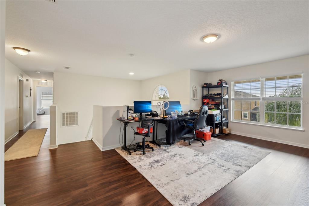 Leesburg, Florida, 34748, United States, 6 Bedrooms Bedrooms, ,5 BathroomsBathrooms,Residential,For Sale,1785536