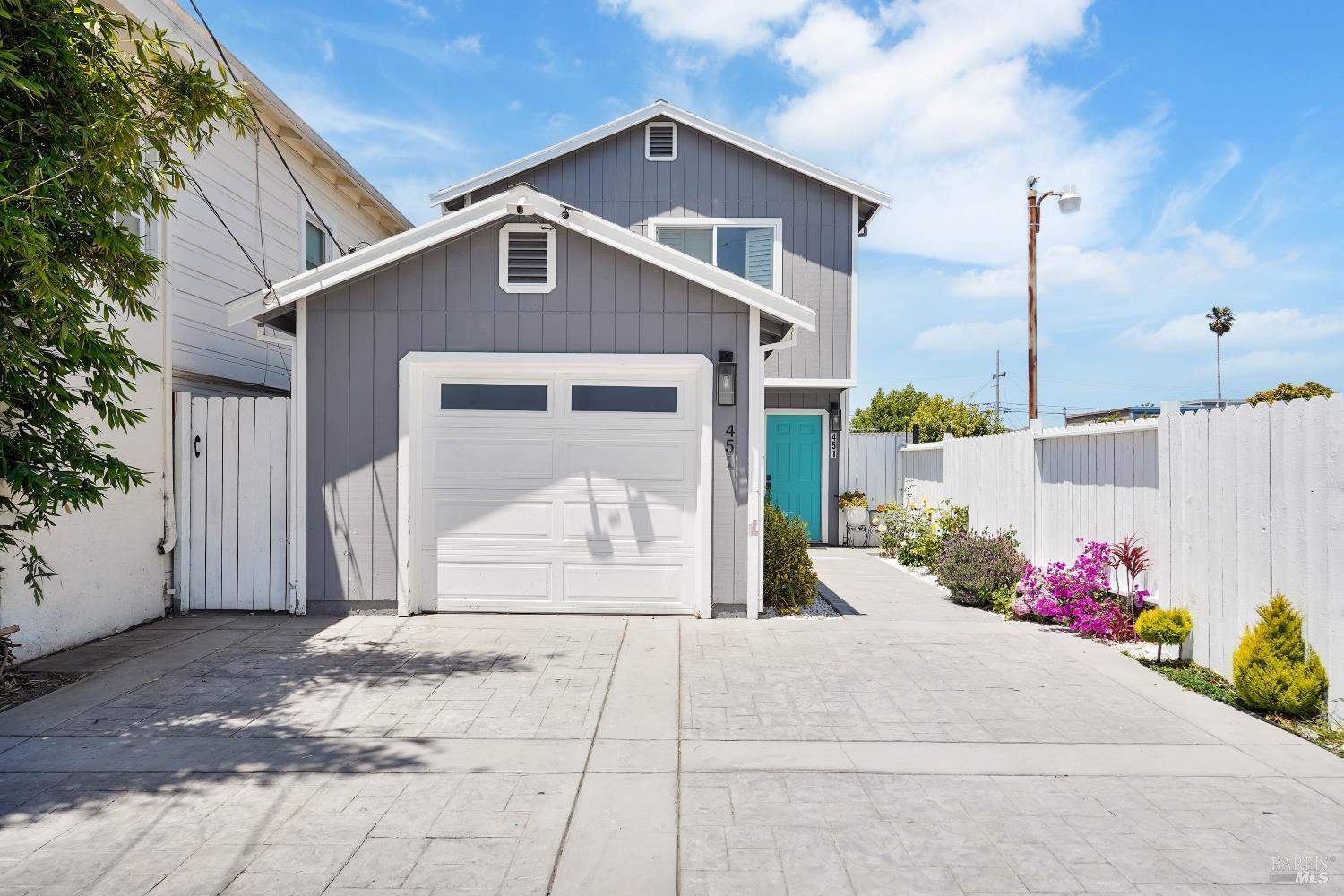 Richmond, California, 94805, United States, 3 Bedrooms Bedrooms, ,3 BathroomsBathrooms,Residential,For Sale,1938179