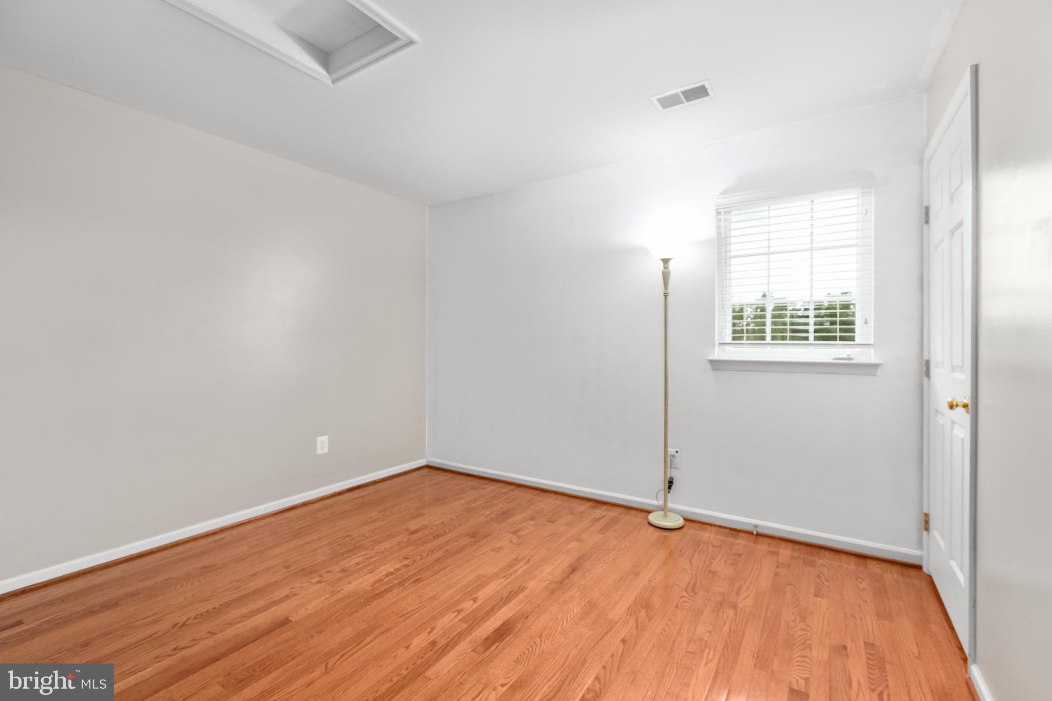 Fredericksburg, Virginia, 22407, United States, 4 Bedrooms Bedrooms, ,3 BathroomsBathrooms,Residential,For Sale,1943585