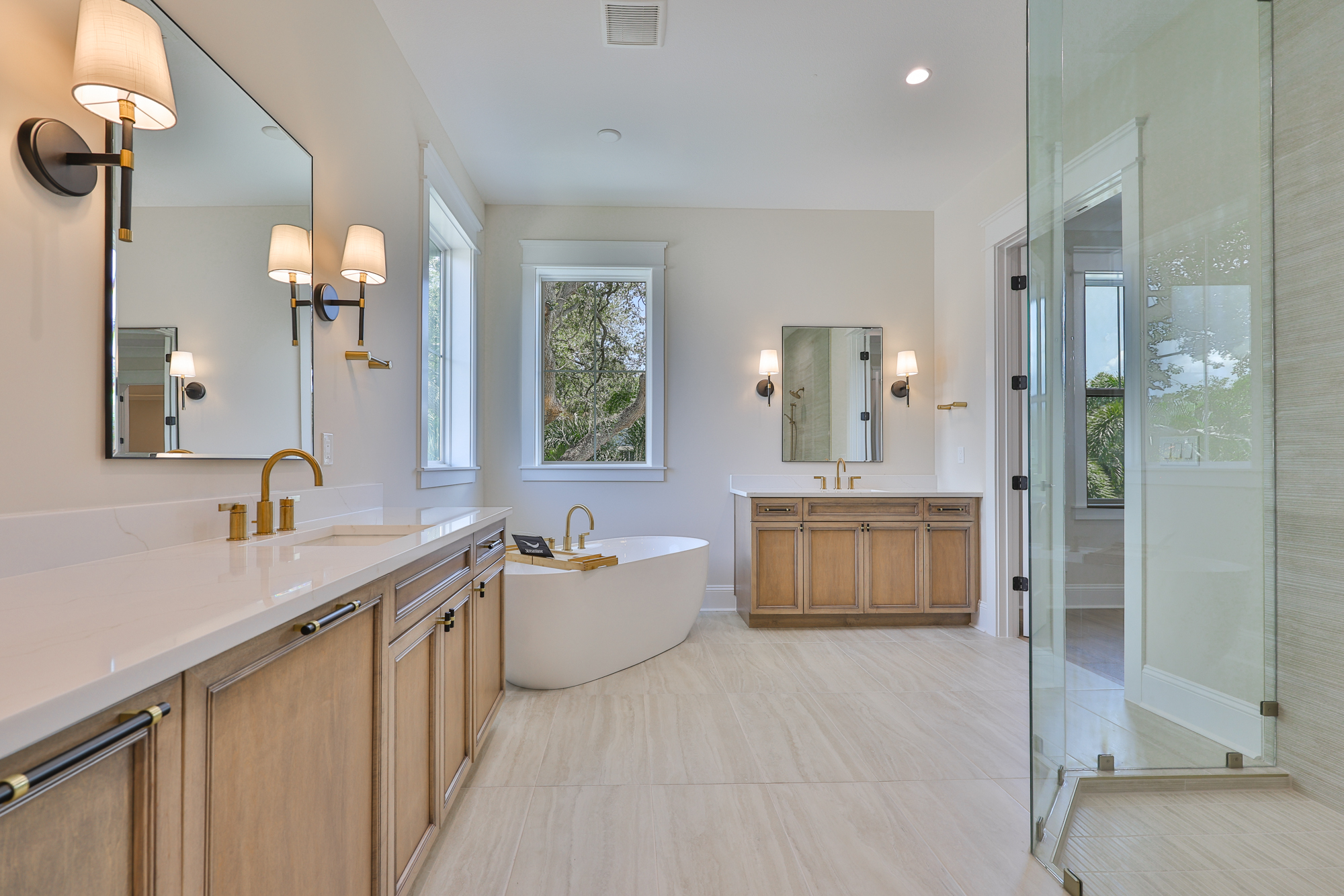 Tampa, Florida, 33629, United States, 5 Bedrooms Bedrooms, ,6 BathroomsBathrooms,Residential,For Sale,1974483