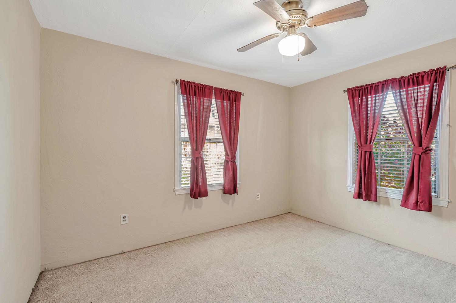 Modesto, California, 95350, United States, 3 Bedrooms Bedrooms, ,2 BathroomsBathrooms,Residential,For Sale,1927258