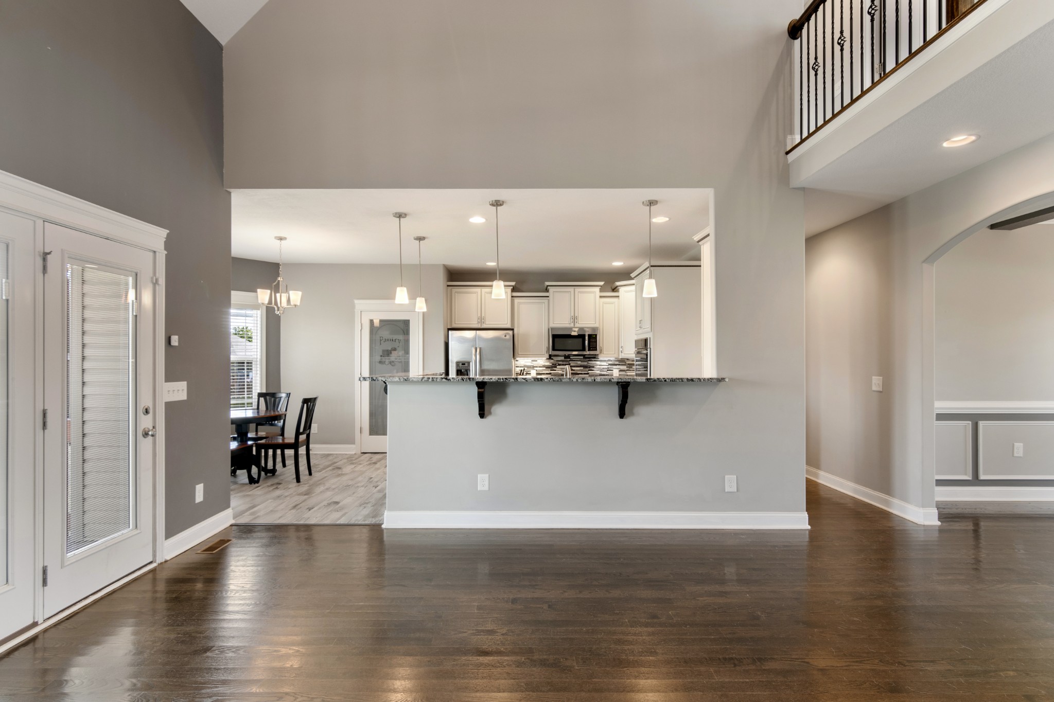 Clarksville, Tennessee, 37043, United States, 5 Bedrooms Bedrooms, ,4 BathroomsBathrooms,Residential,For Sale,1975936