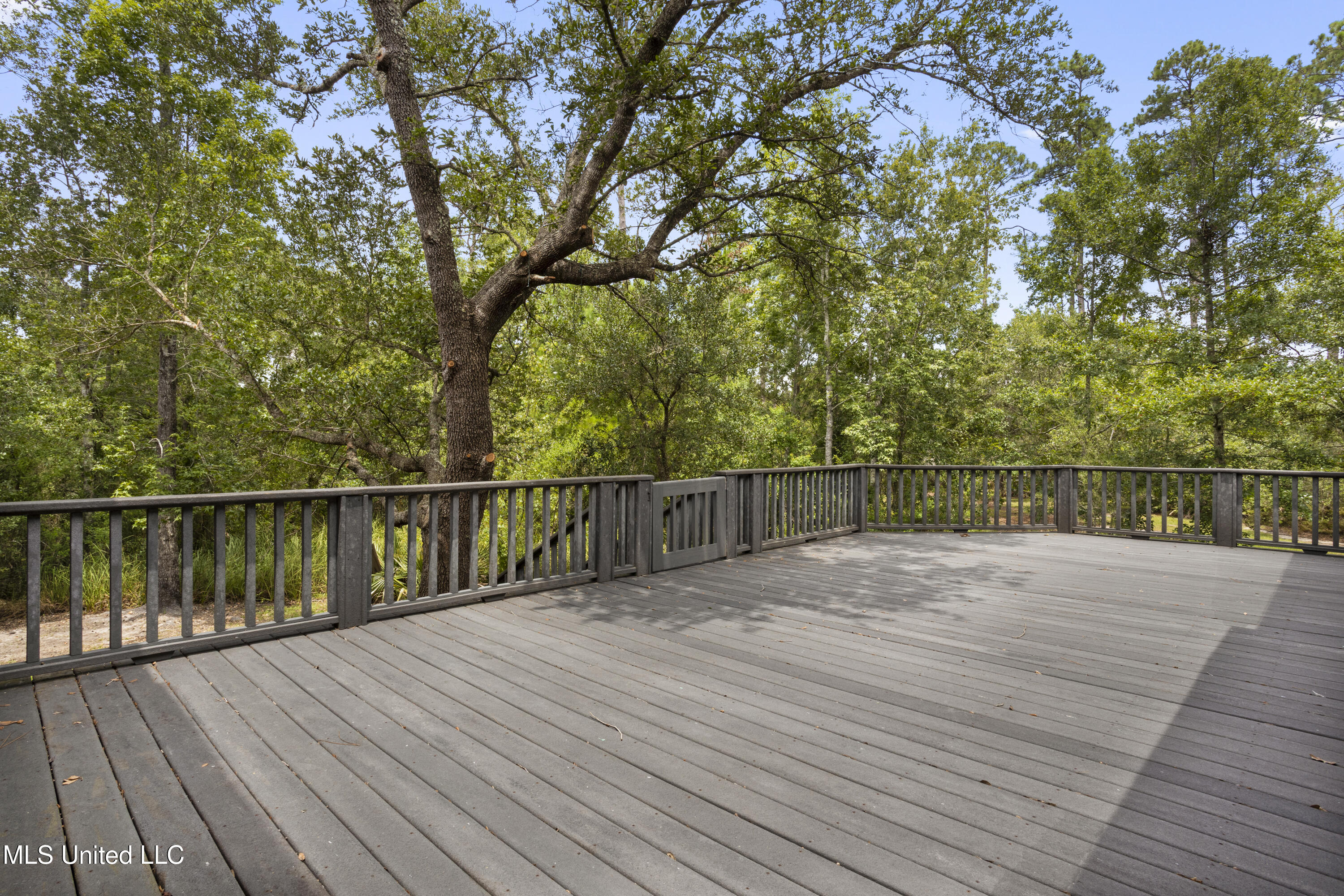 Pass Christian, Mississippi, 39571, United States, 4 Bedrooms Bedrooms, ,3 BathroomsBathrooms,Residential,For Sale,1903520