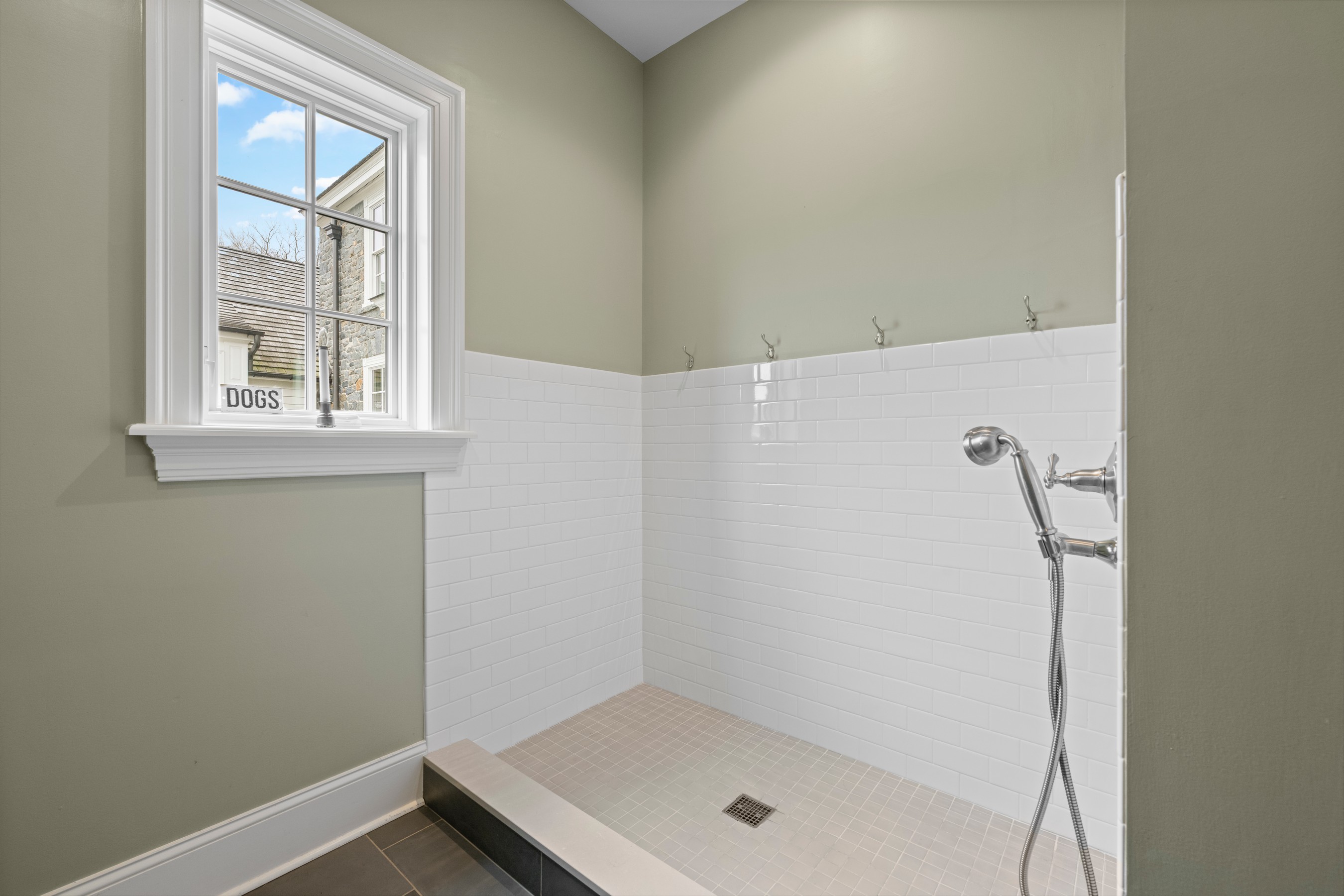  NONE AVAILABLE - 物件實景