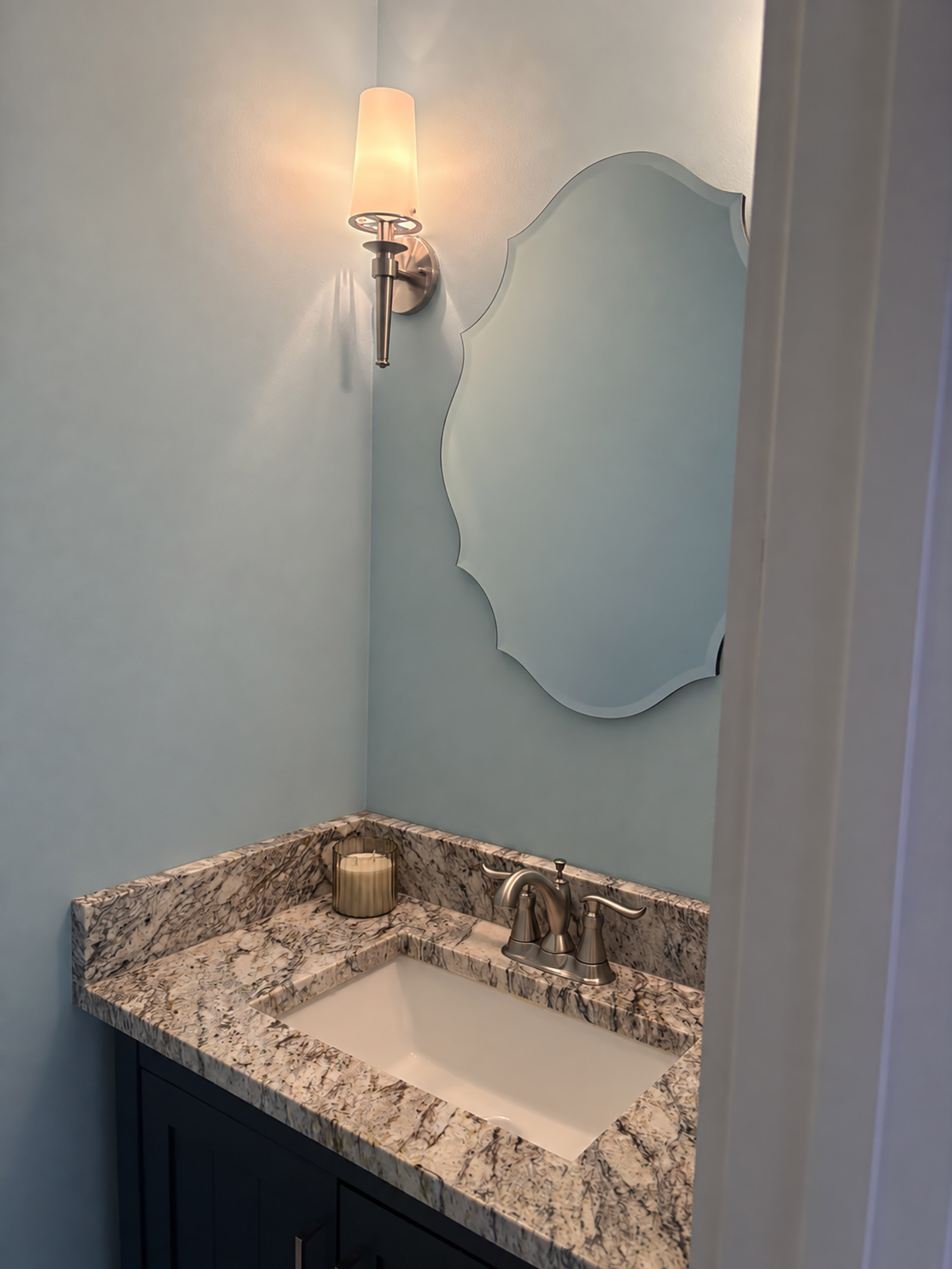  Charming Condo Set in the Iconic Alhambra Building in the Heart of Buckhead - 物件實景