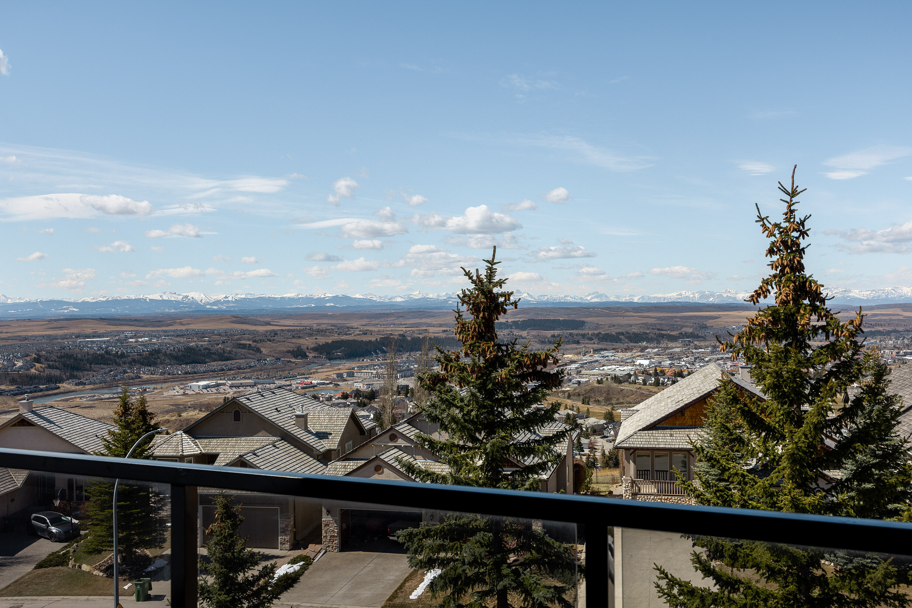  Elevated Mountain View Living - 物件實景