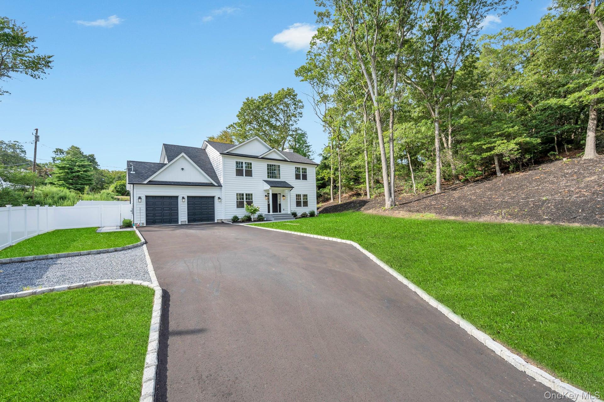 Smithtown, New York, 11787, United States, 4 Bedrooms Bedrooms, ,3 BathroomsBathrooms,Residential,For Sale,1934654