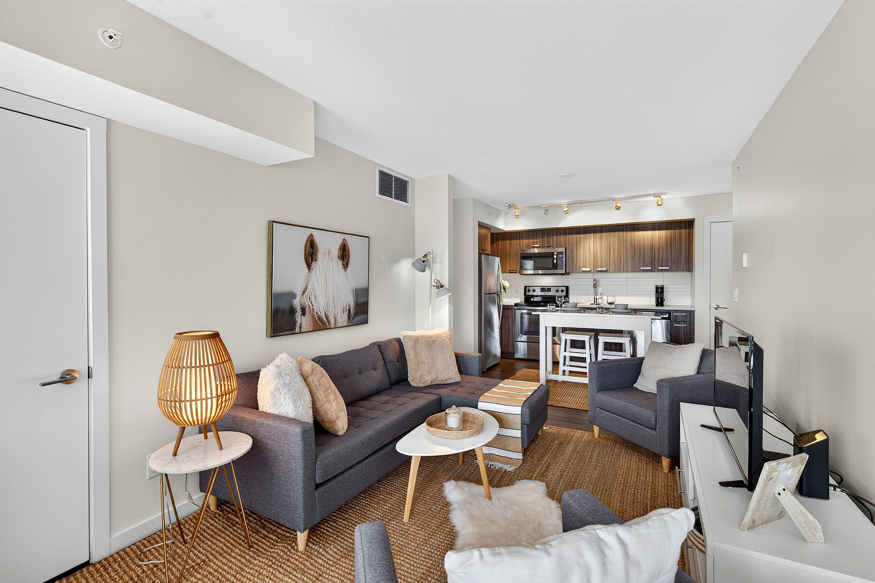  Stunning Corner Penthouse - 物件實景