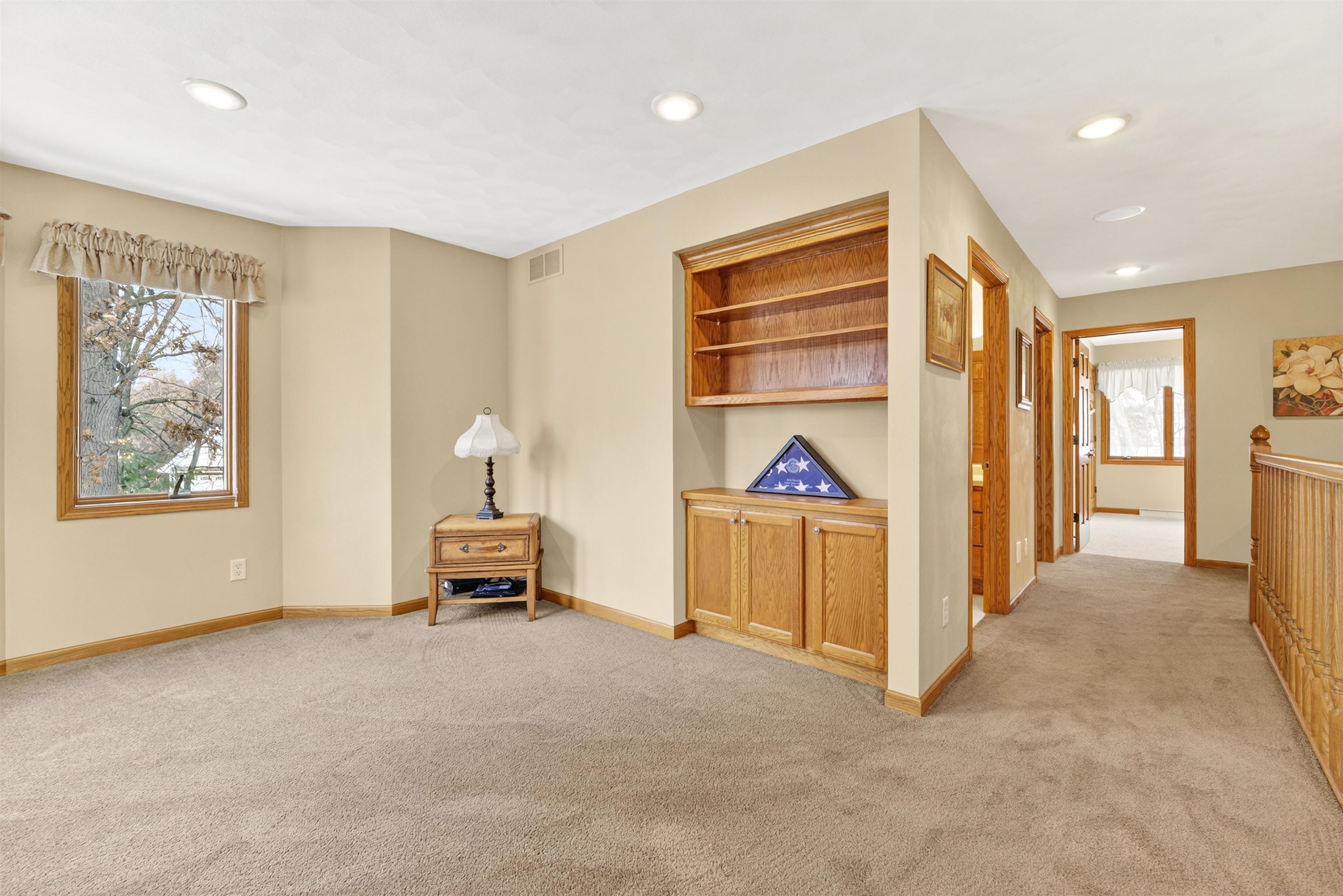 NEW LONDON, Wisconsin, 54961, United States, 3 Bedrooms Bedrooms, ,4 BathroomsBathrooms,Residential,For Sale,1996167