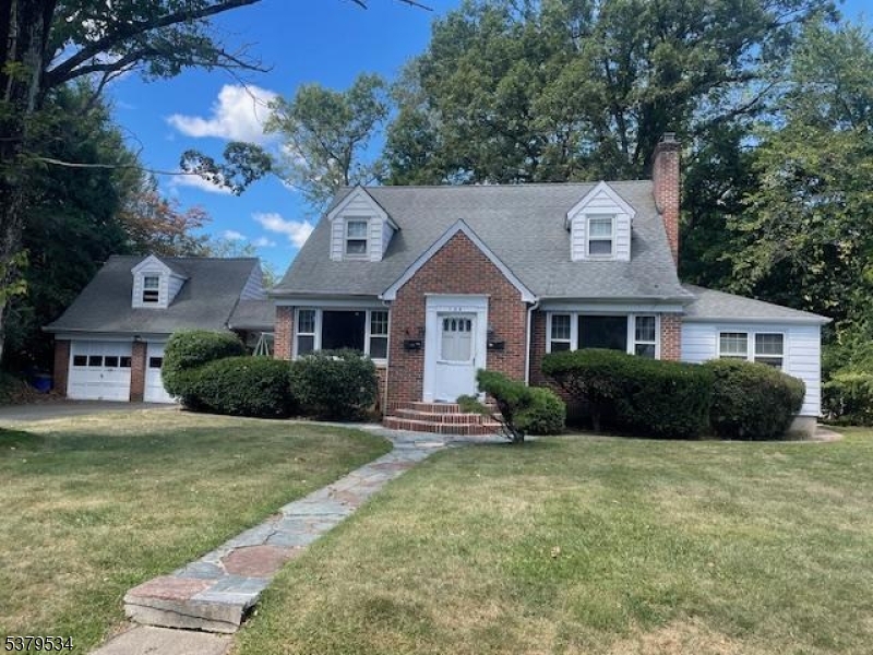 Boonton Town, New Jersey, 07005, United States, 4 Bedrooms Bedrooms, ,4 BathroomsBathrooms,Residential,For Sale,1932839