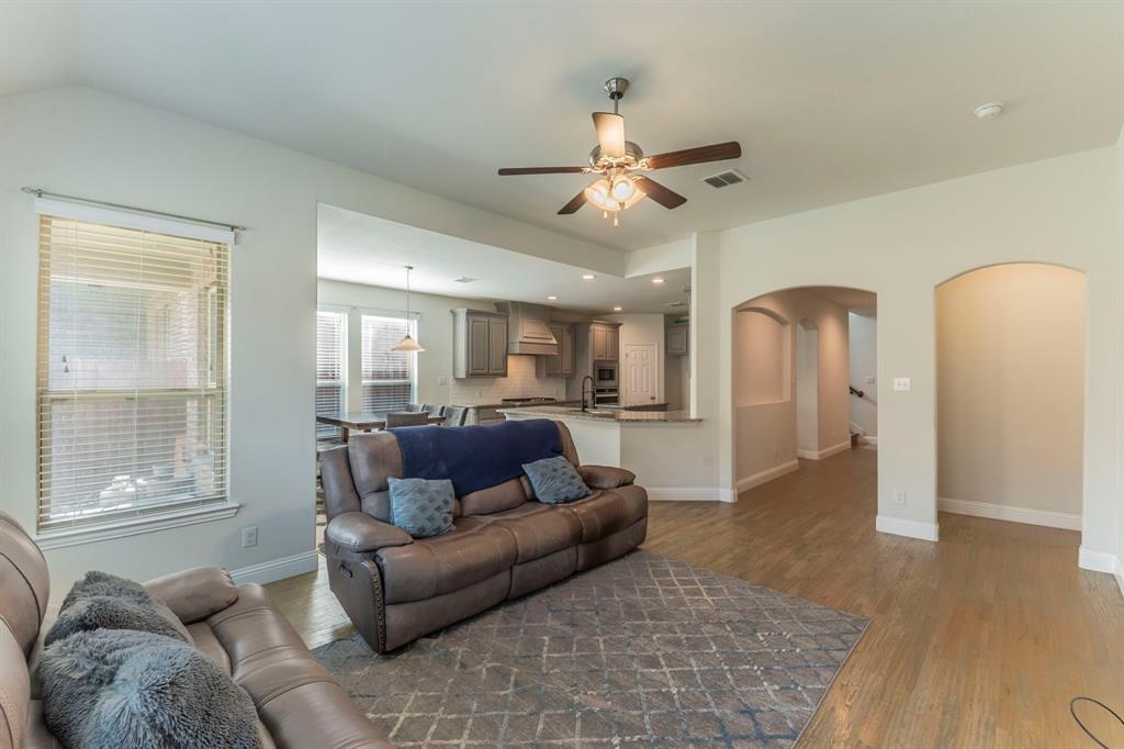 Fort Worth, Texas, 76179, United States, 4 Bedrooms Bedrooms, ,4 BathroomsBathrooms,Residential,For Sale,1978129