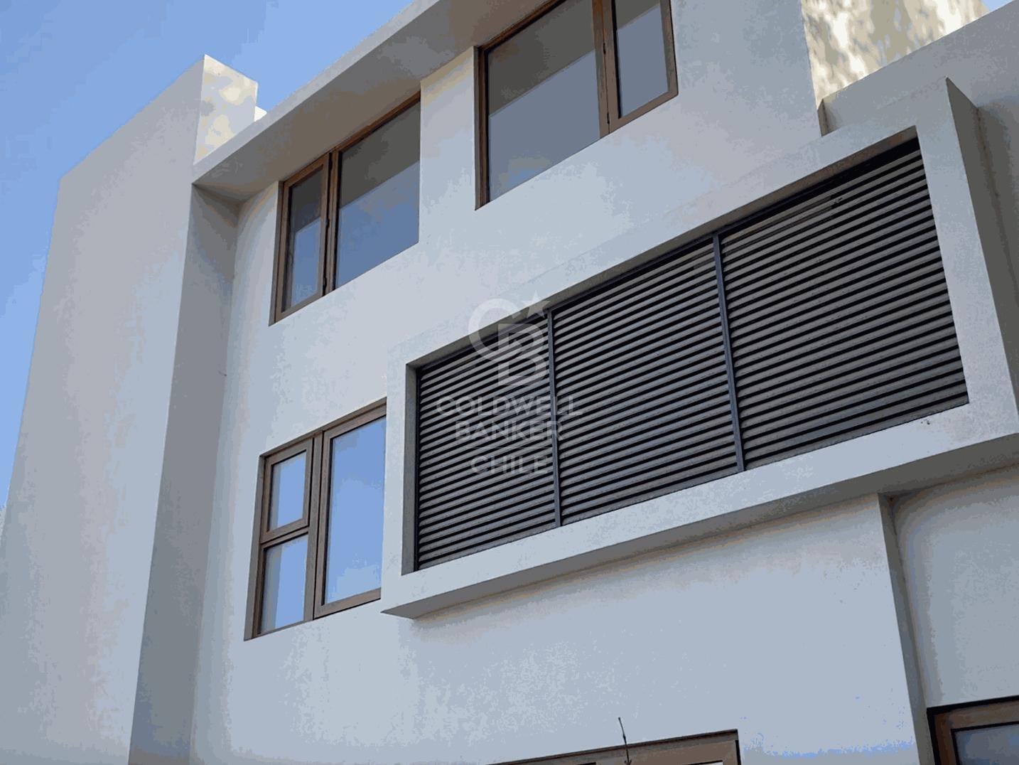 La Reina, Chile, 5 Bedrooms Bedrooms, ,5 BathroomsBathrooms,Residential,For Sale,1699390