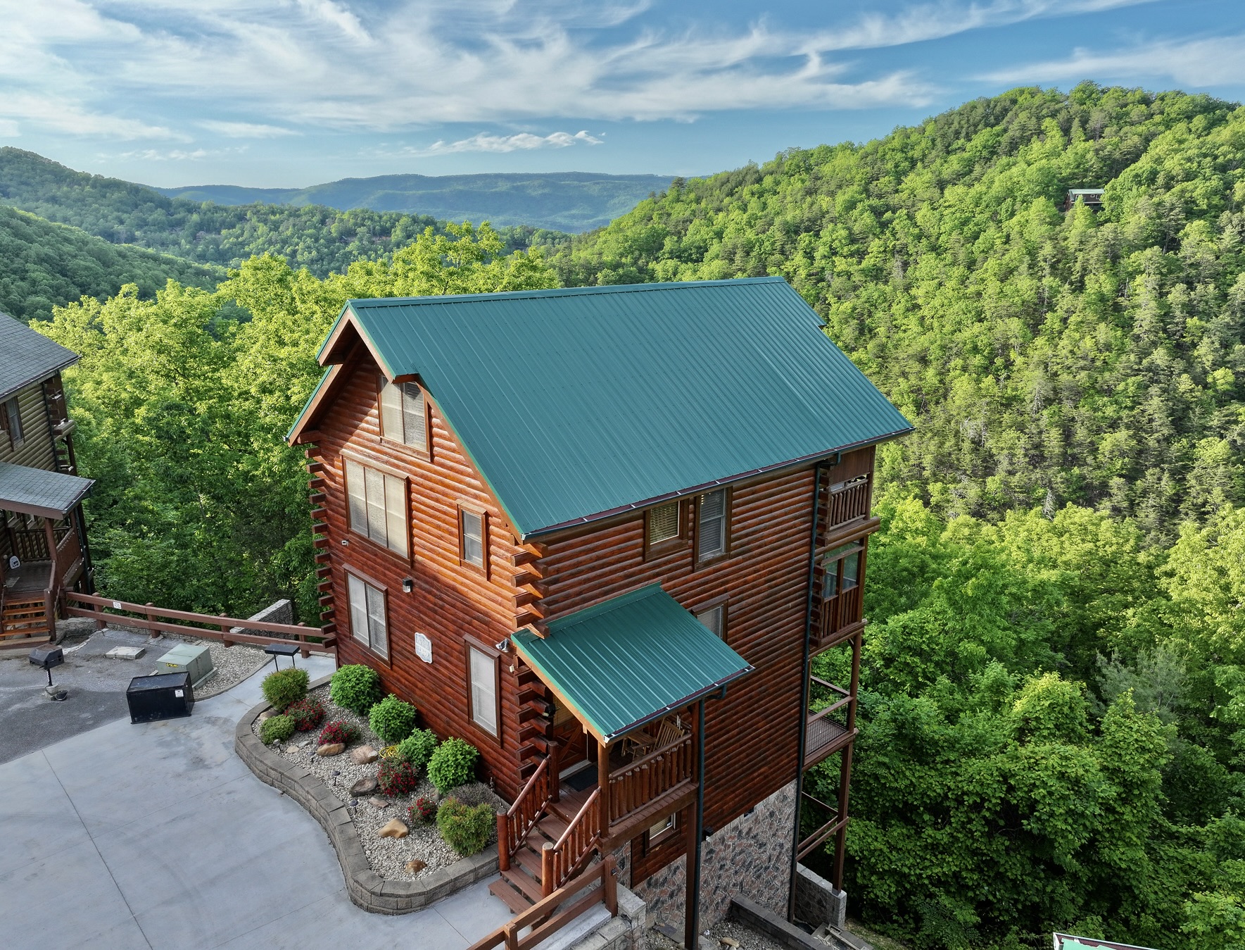 Sevierville, Tennessee, 37876, United States, 3 Bedrooms Bedrooms, ,3 BathroomsBathrooms,Residential,For Sale,2027854