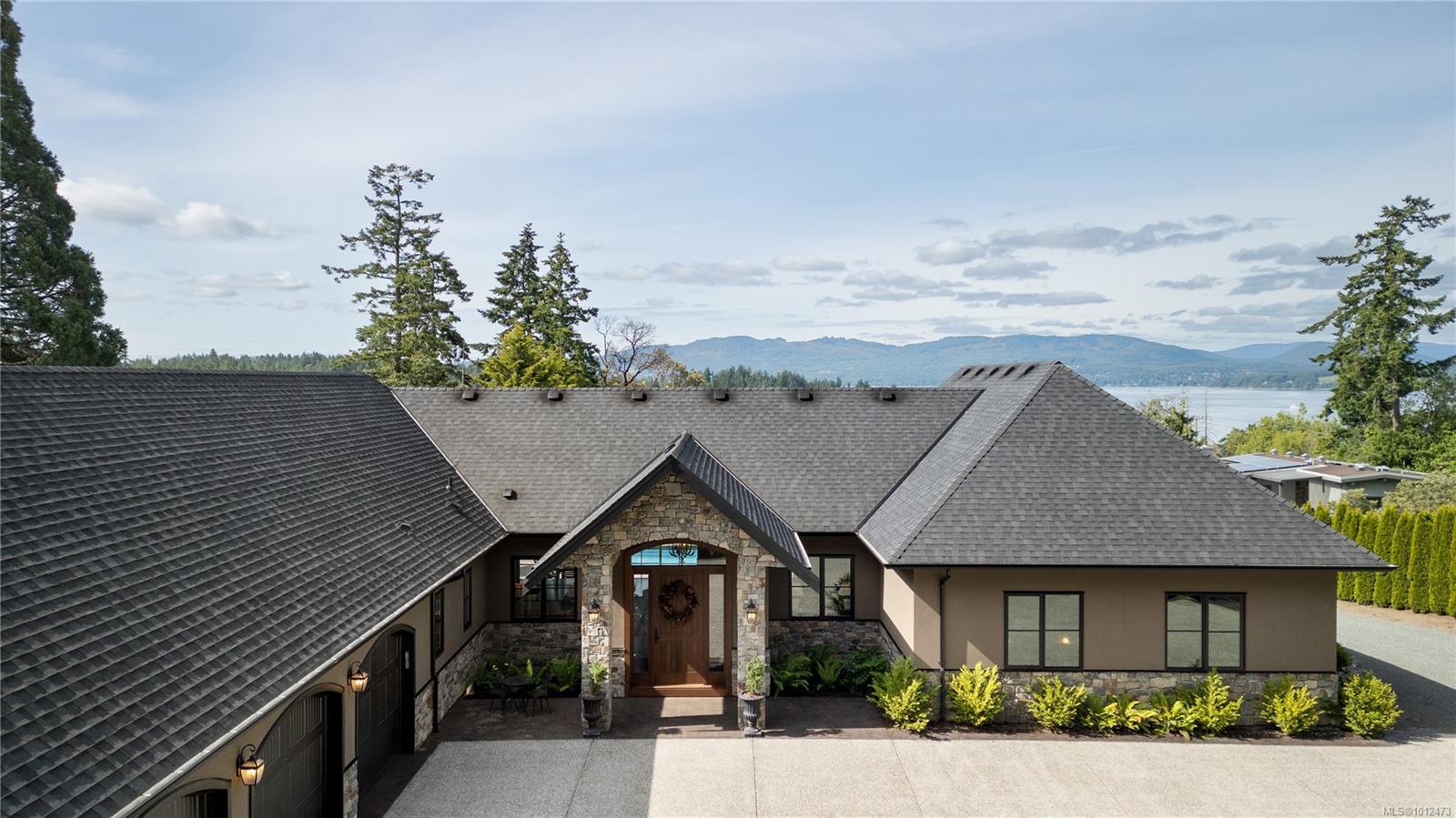 NORTH SAANICH, British Columbia, V8L 5M1, CA, 3 Bedrooms Bedrooms, ,Residential,For Sale,1948339