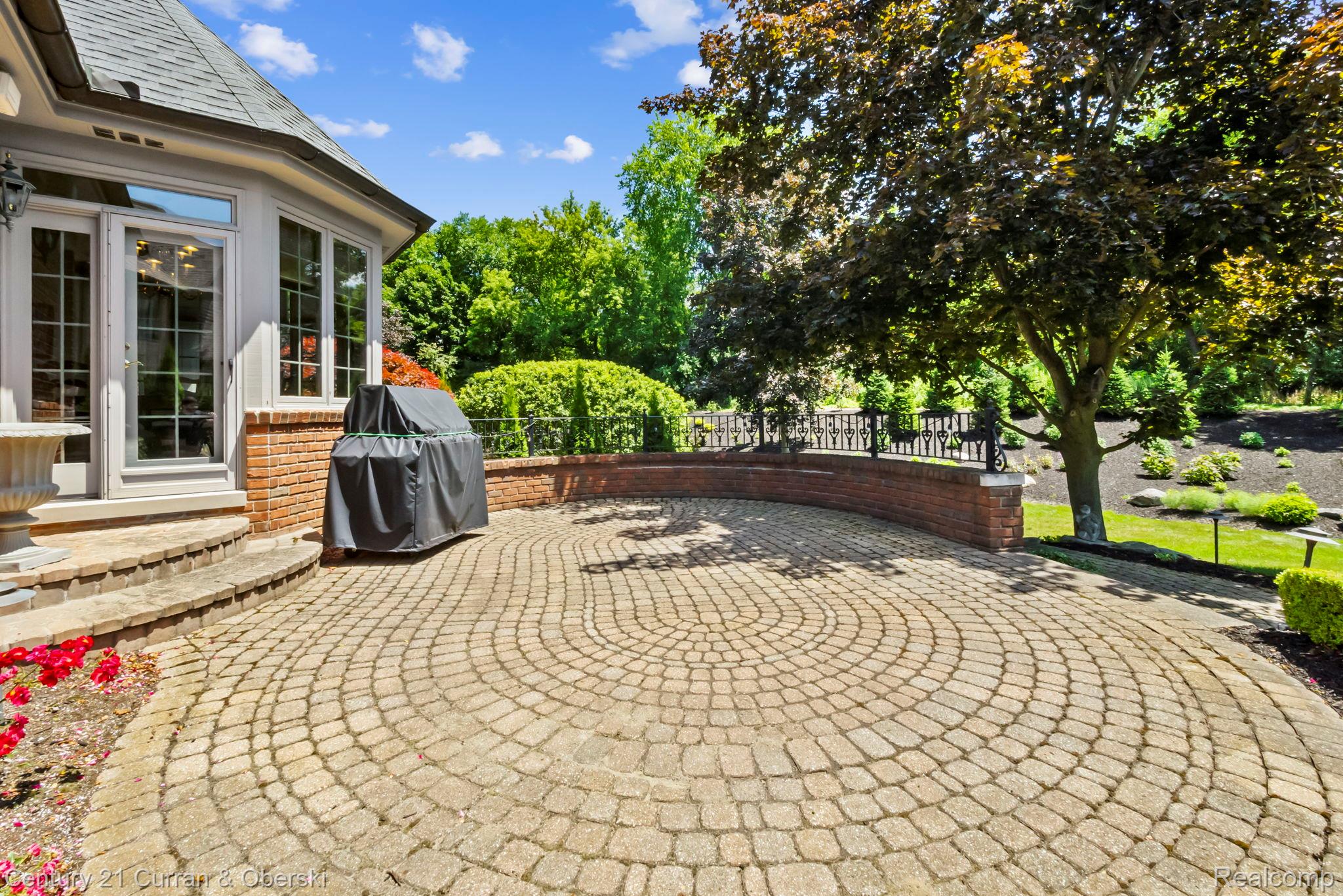 Northville, Michigan, 48168, United States, 5 Bedrooms Bedrooms, ,6 BathroomsBathrooms,Residential,For Sale,2023704