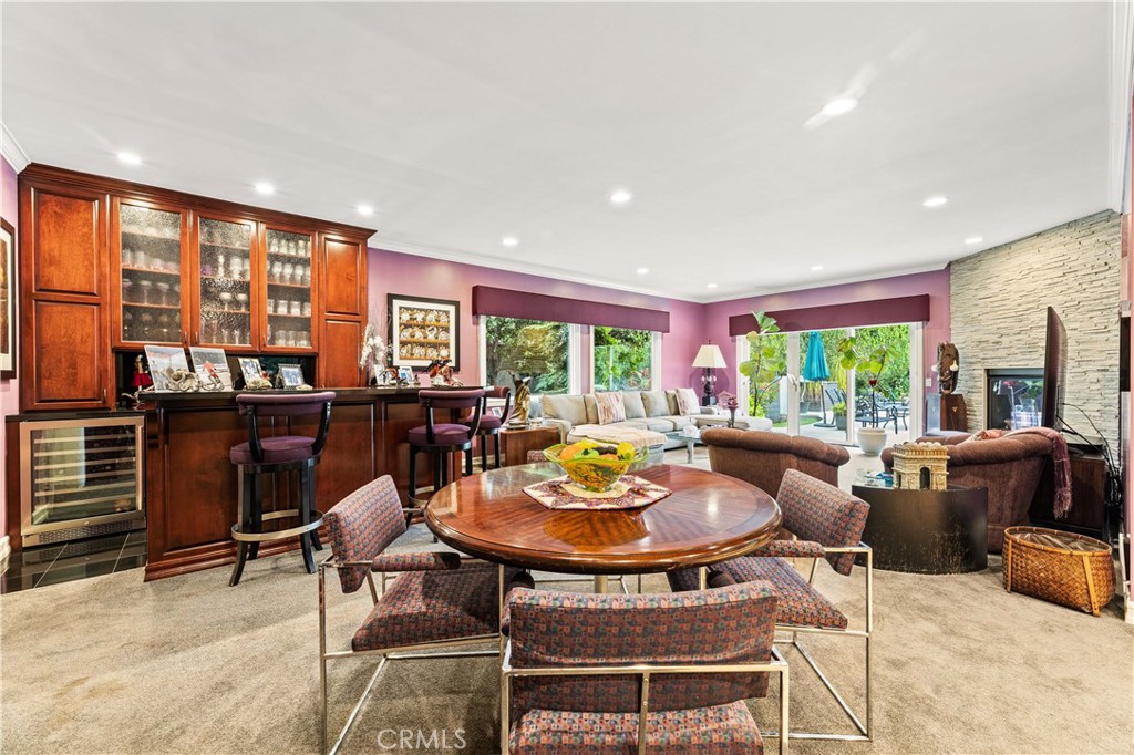 Encino, California, 91436, United States, 6 Bedrooms Bedrooms, ,7 BathroomsBathrooms,Residential,For Sale,1974550