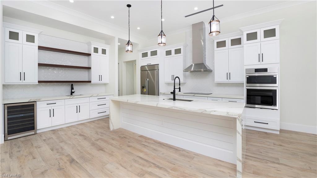 Naples, Florida, 34117, United States, 6 Bedrooms Bedrooms, ,5 BathroomsBathrooms,Residential,For Sale,1940433