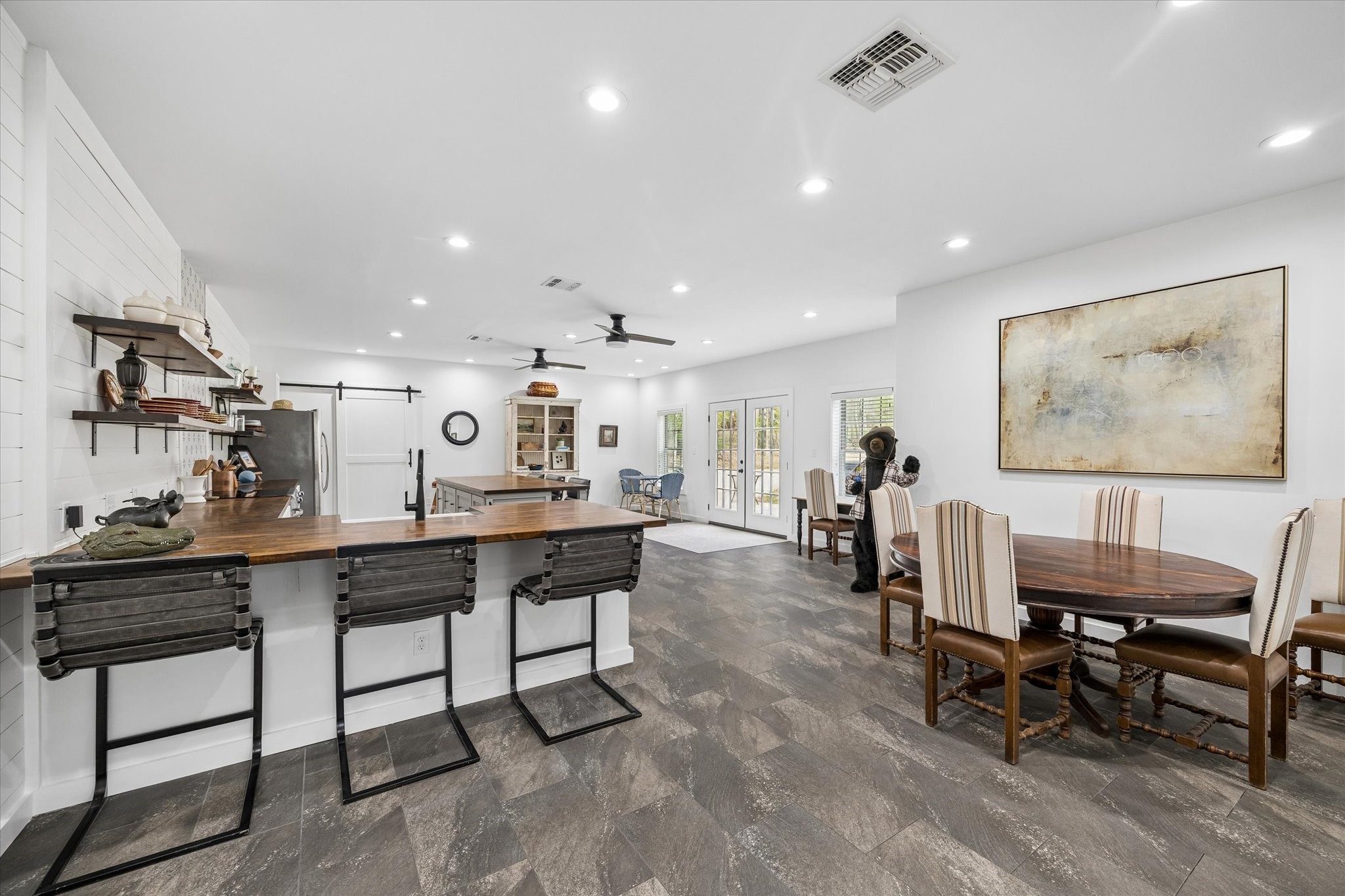  90 Twinstone Circle - 物件實景