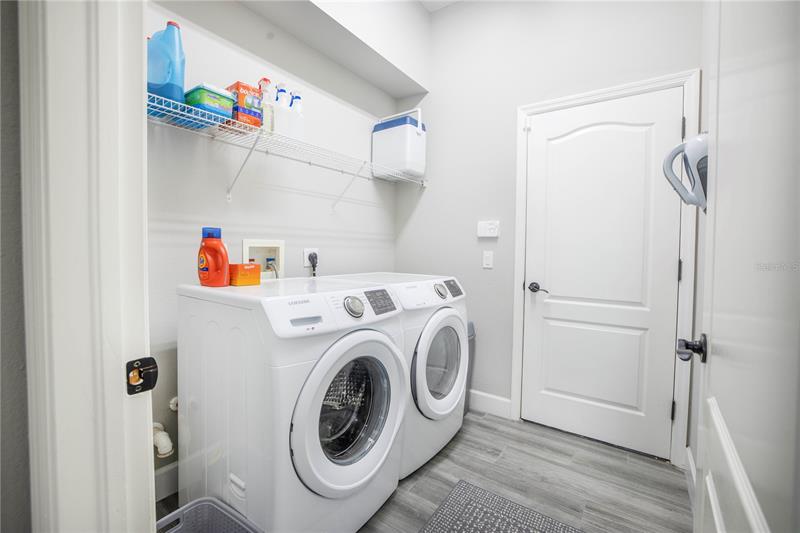 8234 Snowy Egret Place, Bradenton, Florida, 34202, United States, 5 Bedrooms Bedrooms, ,3 BathroomsBathrooms,Residential,For Sale,8234 Snowy Egret Place,1087484