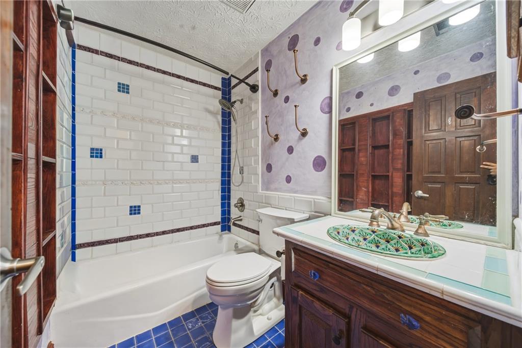 Roswell, Georgia, 30076, United States, 4 Bedrooms Bedrooms, ,3 BathroomsBathrooms,Residential,For Sale,2049337