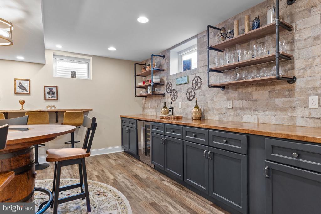 New Hope, Pennsylvania, 18938, United States, 4 Bedrooms Bedrooms, ,4 BathroomsBathrooms,Residential,For Sale,2003111