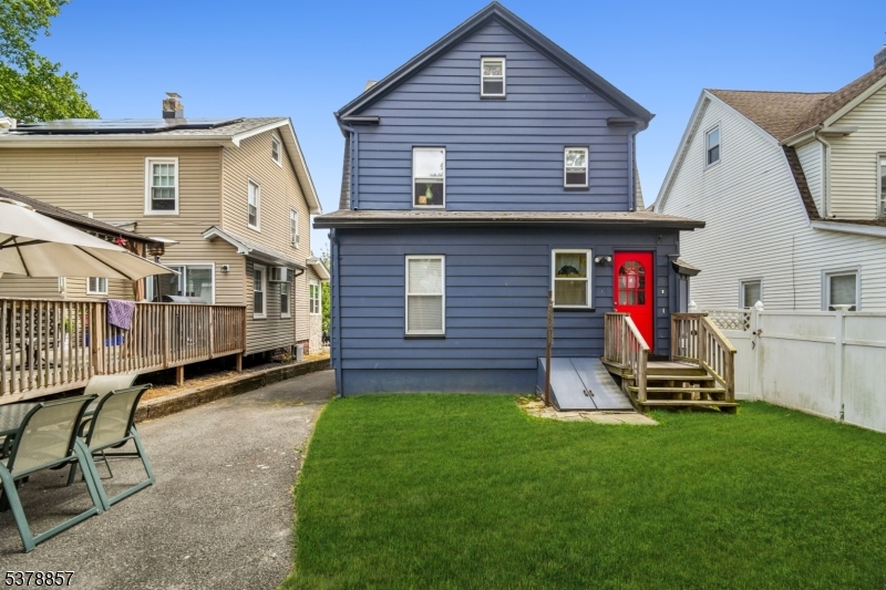 Belleville Twp., New Jersey, 07109, United States, 4 Bedrooms Bedrooms, ,2 BathroomsBathrooms,Residential,For Sale,1988338