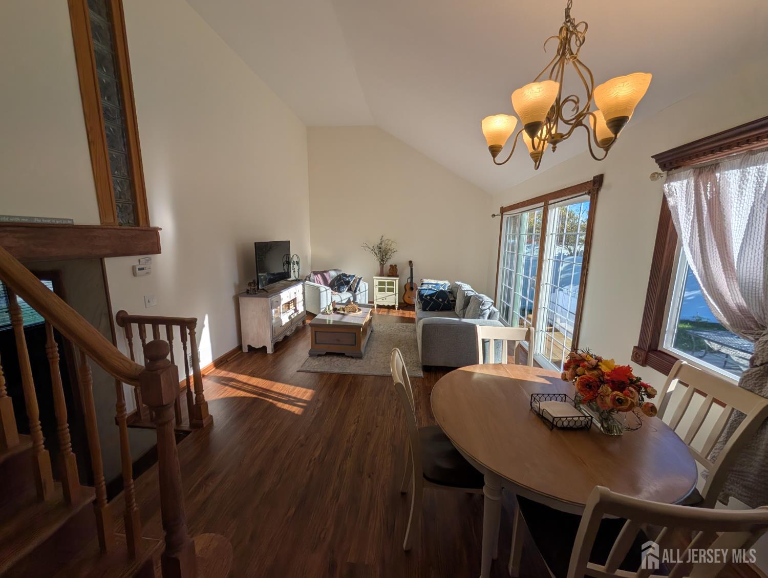 Old Bridge, New Jersey, 08857, United States, 3 Bedrooms Bedrooms, ,2 BathroomsBathrooms,Residential,For Sale,1849014