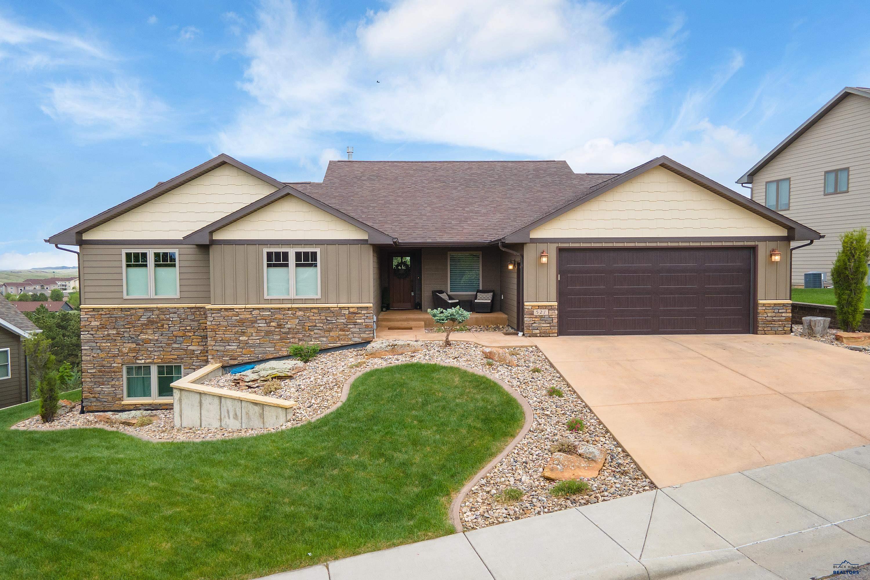 Rapid City, South Dakota, 57702, United States, 4 Bedrooms Bedrooms, ,3 BathroomsBathrooms,Residential,For Sale,1840949