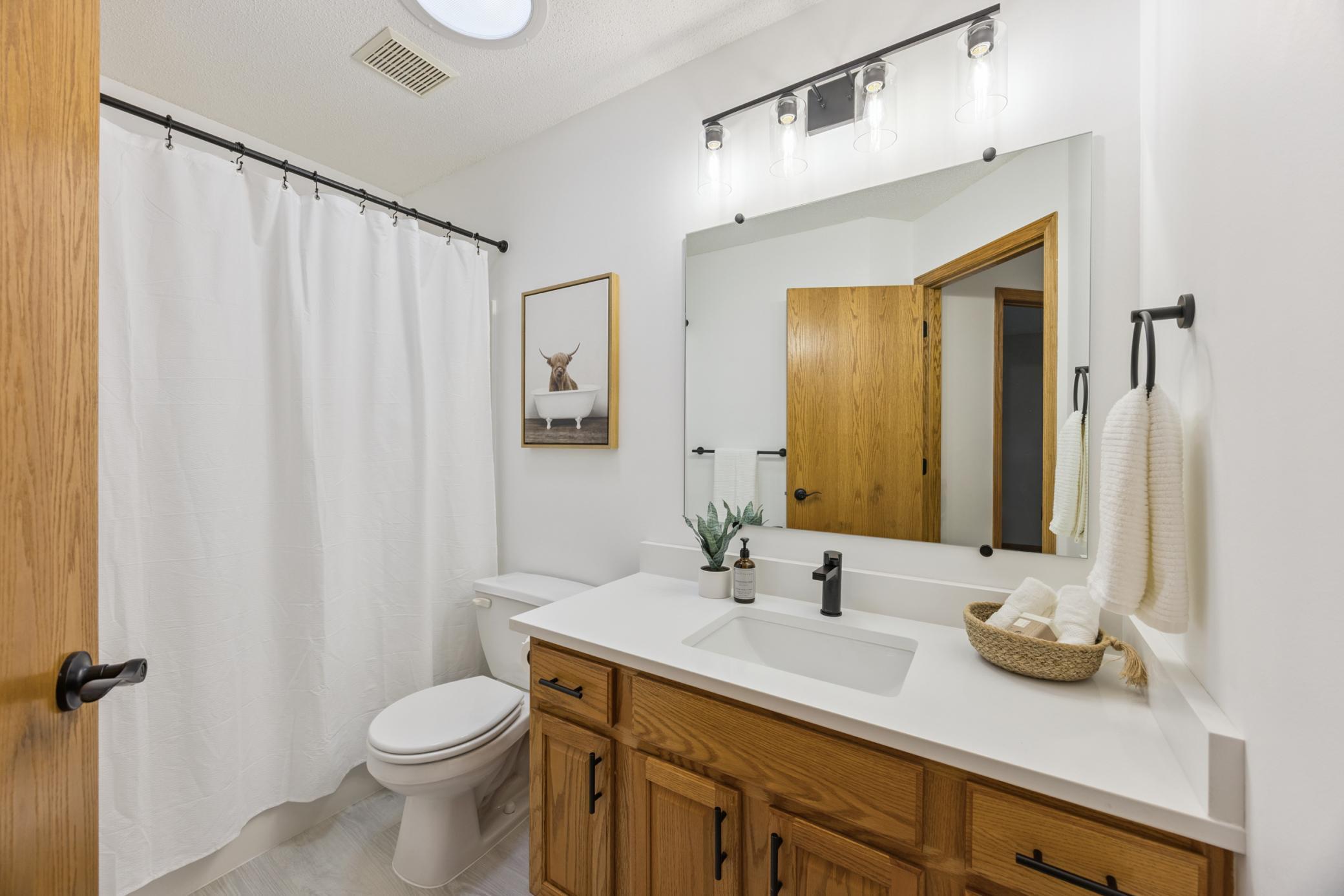 Brooklyn Park, Minnesota, 55443, United States, 4 Bedrooms Bedrooms, ,4 BathroomsBathrooms,Residential,For Sale,1951377
