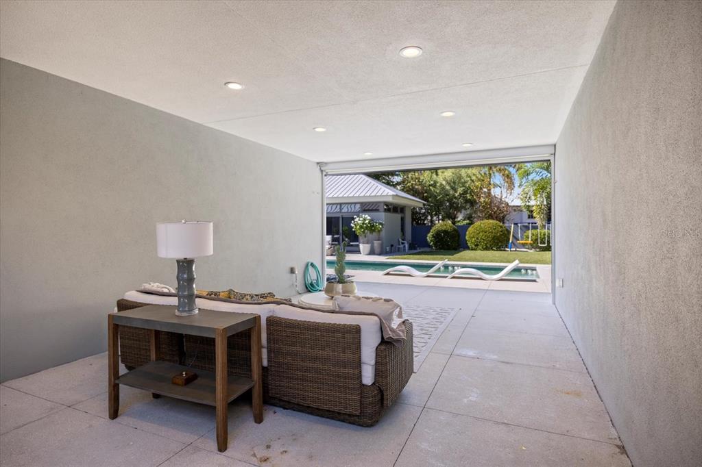 Sarasota, Florida, 34239, United States, 4 Bedrooms Bedrooms, ,5 BathroomsBathrooms,Residential,For Sale,1988202