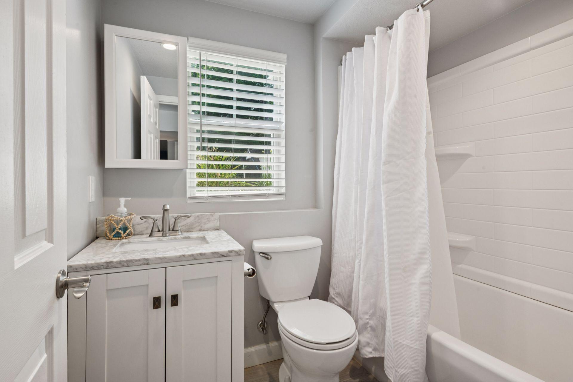 Edina, Minnesota, 55435, United States, 4 Bedrooms Bedrooms, ,3 BathroomsBathrooms,Residential,For Sale,1907442
